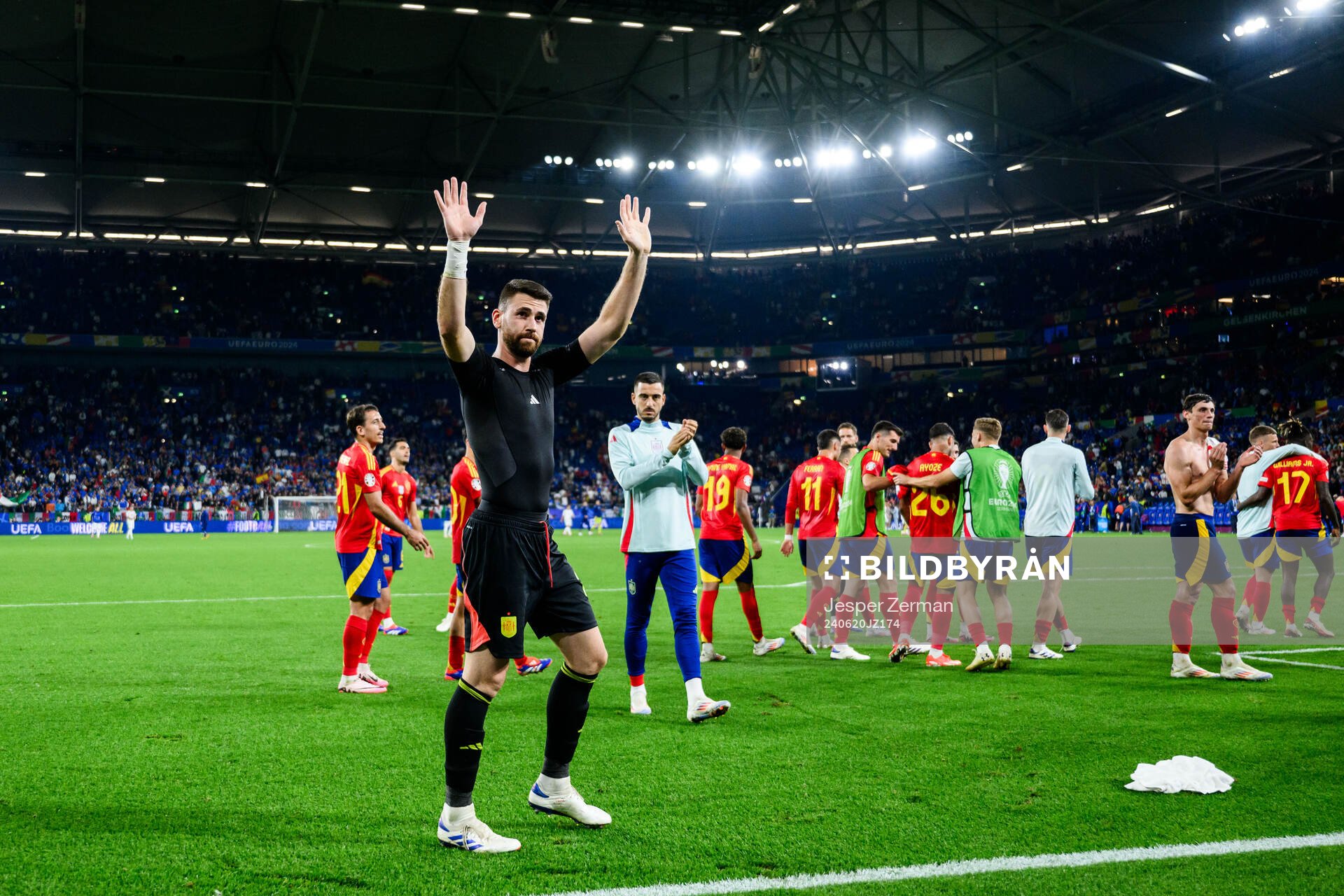 Goalkeeper Unai Simon Mendibil of Spain celebrates