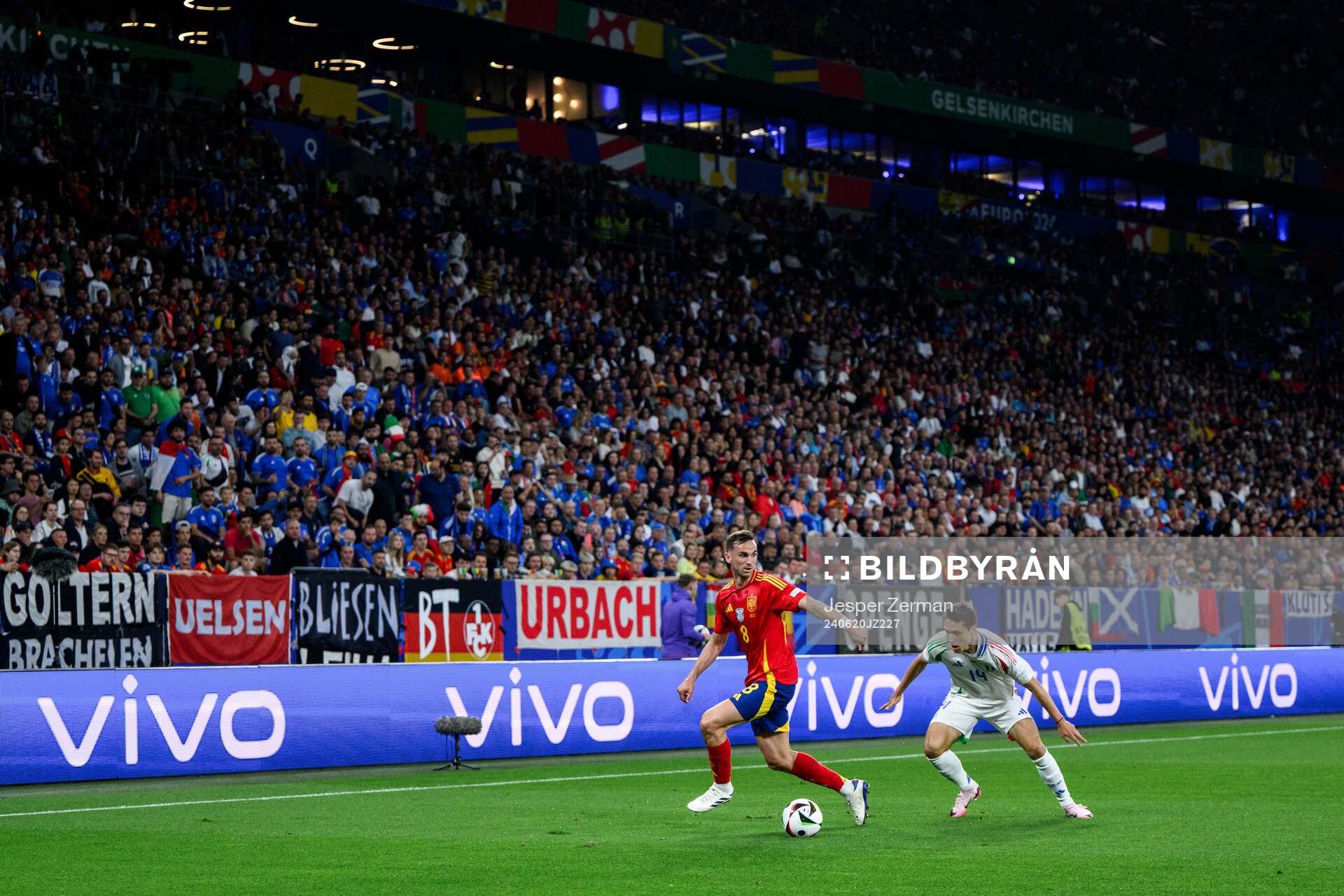 Fabian Ruiz Pena of Spain and Federico Chiesa of Italy