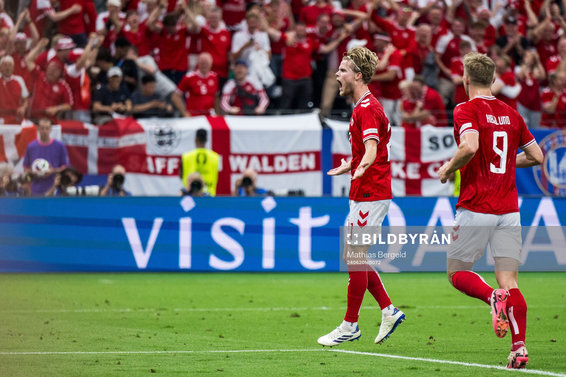 Morten Hjulmand of Denmark celebrates