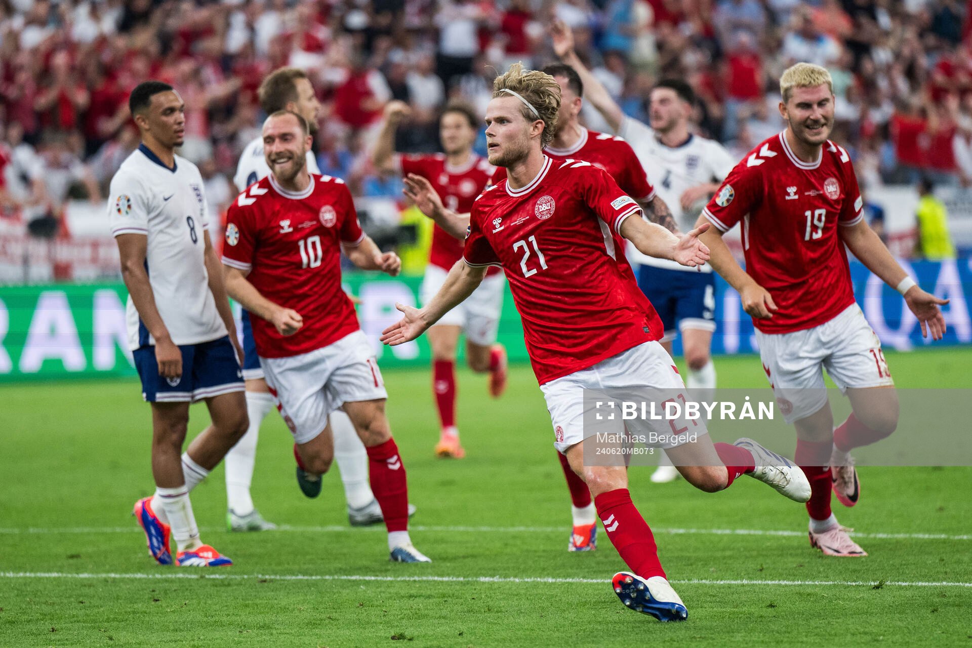 Morten Hjulmand of Denmark celebrates