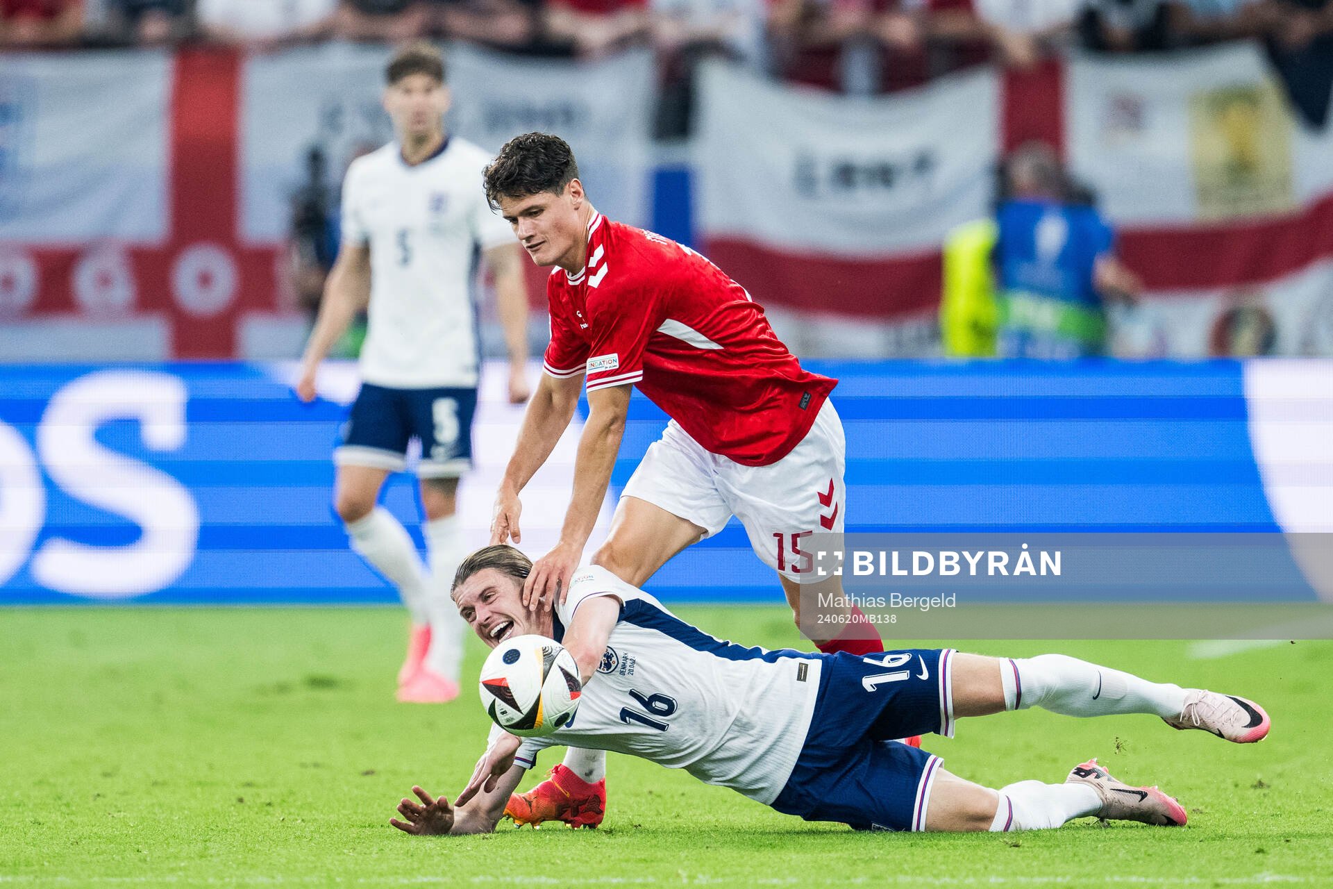 Christian Nørgaard of Denmark and Conor Gallagher of