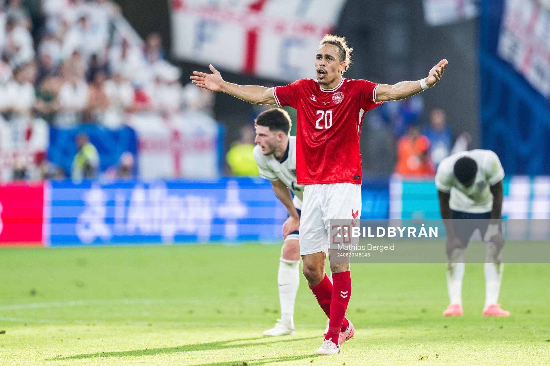 Yussuf Poulsen of Denmark reacts