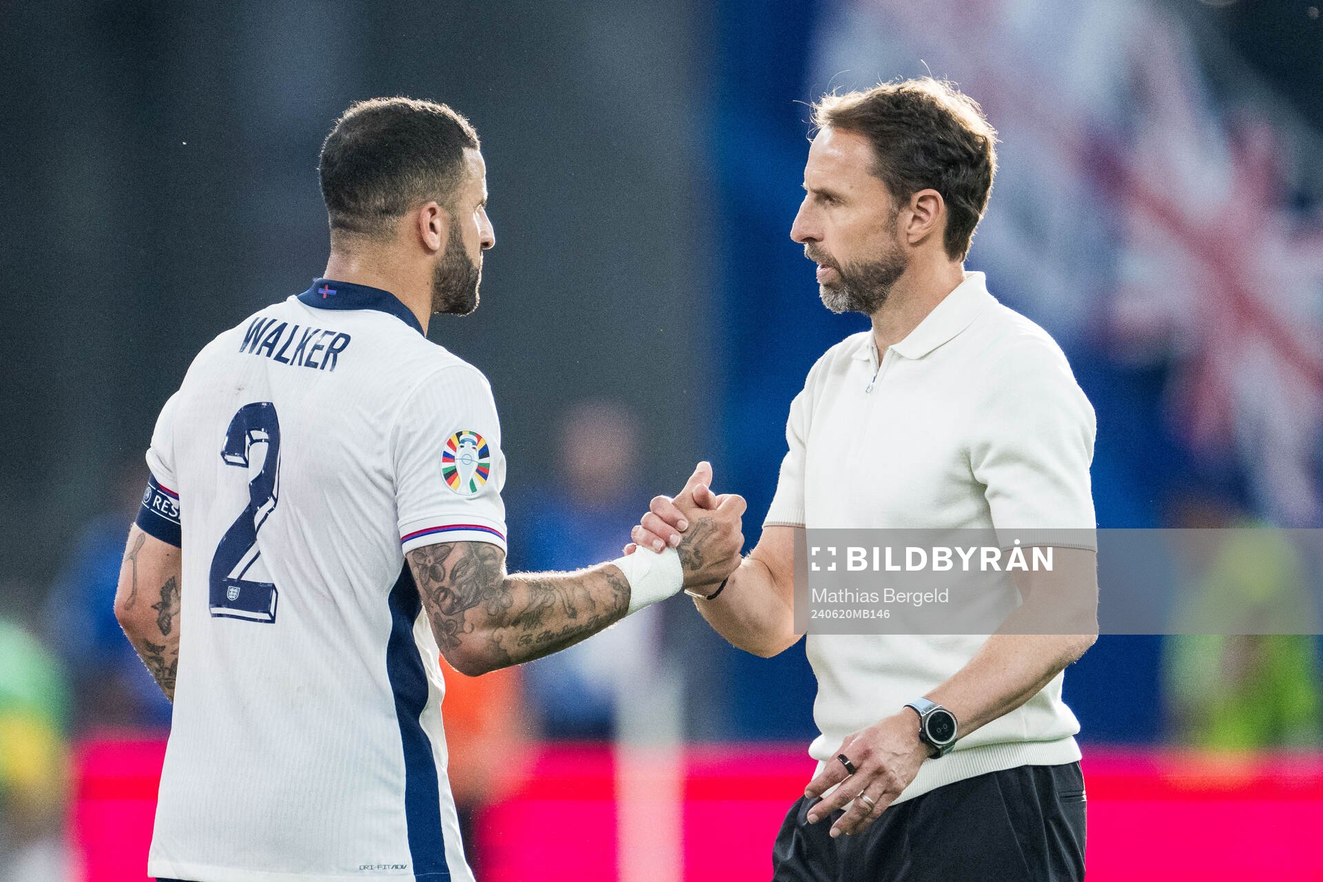 Kyle Walker and Head coach Gareth Southgate of England