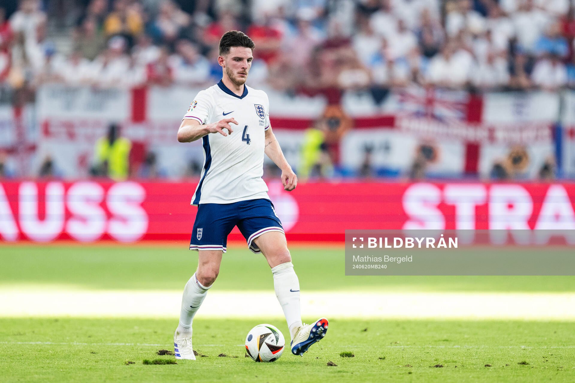 Declan Rice of England