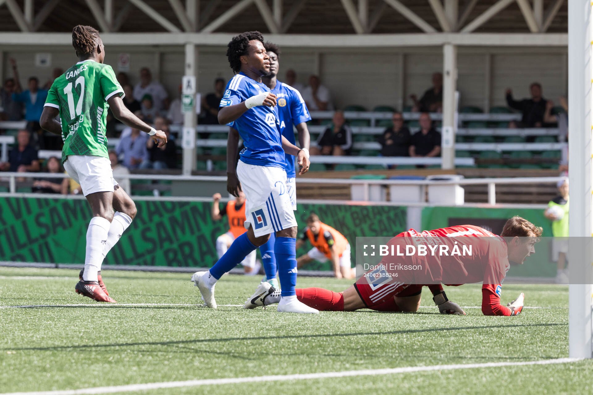 Brages Ieltsin Jeronimo Semedo Camoes jublar