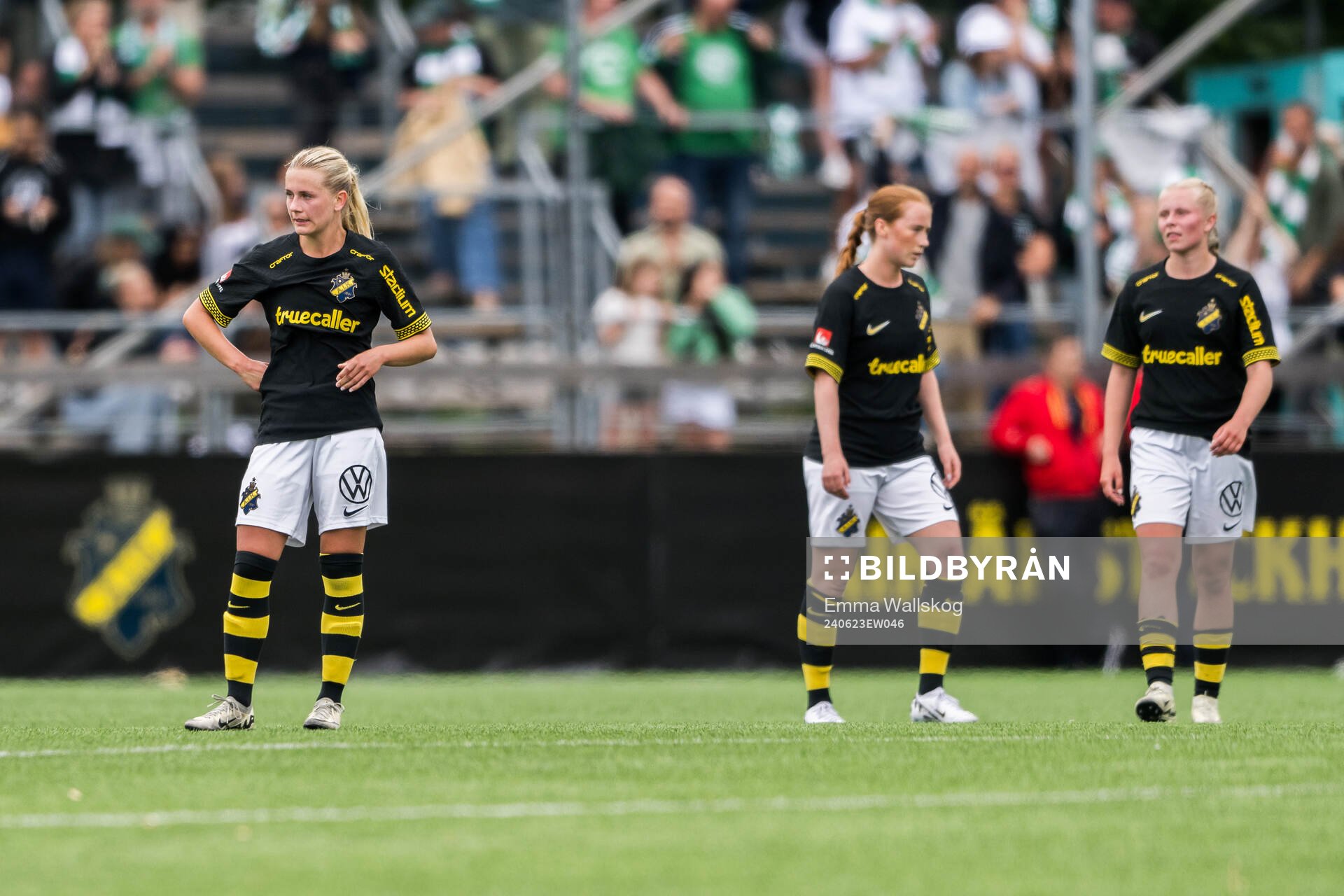 AIKs Olivia Lindstedt, Ella Reidy, Nova Selin deppar