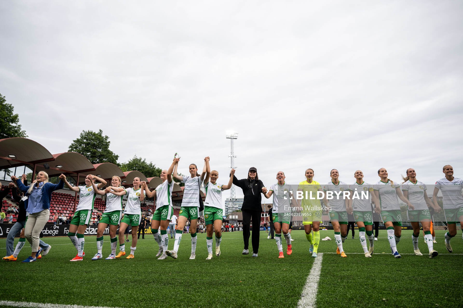 Hammarbys spelare jublar