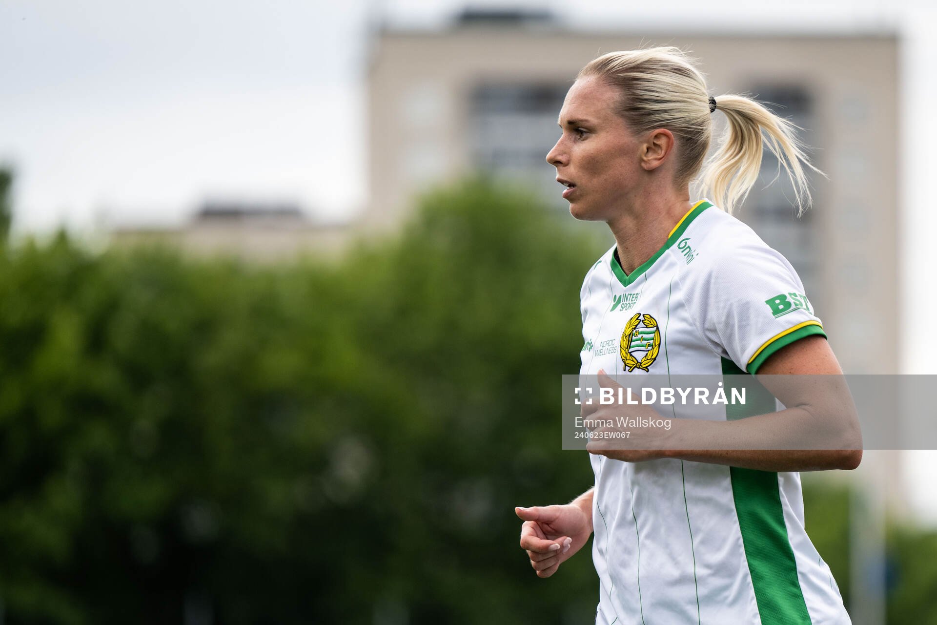 Hammarbys Jonna Andersson under fotbollsmatchen i Damallsvenskan mellan AIK och Hammarby den 23 juni 2024 i Stockholm. 