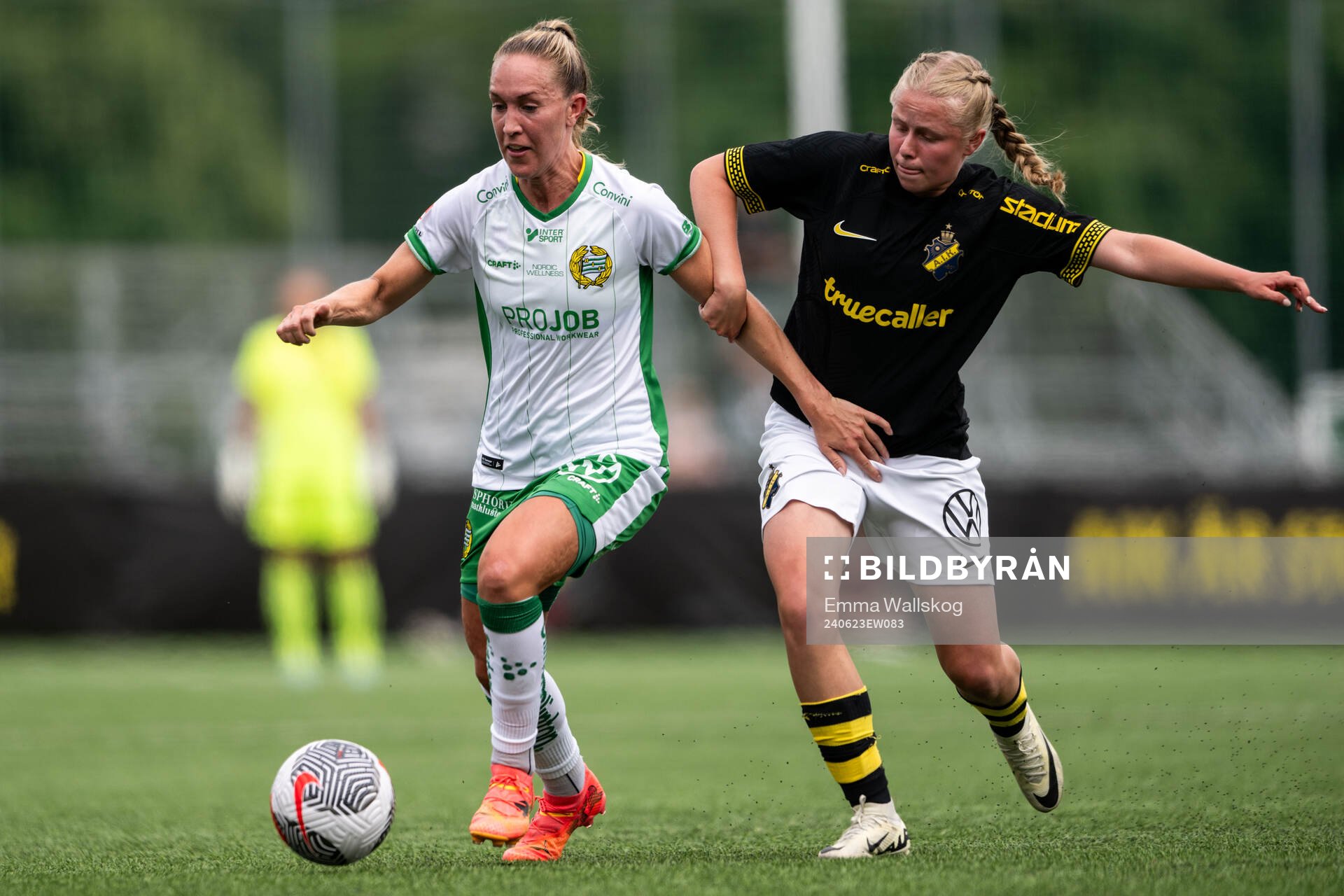 Hammarbys Julia Roddar och AIKs Nova Selin
