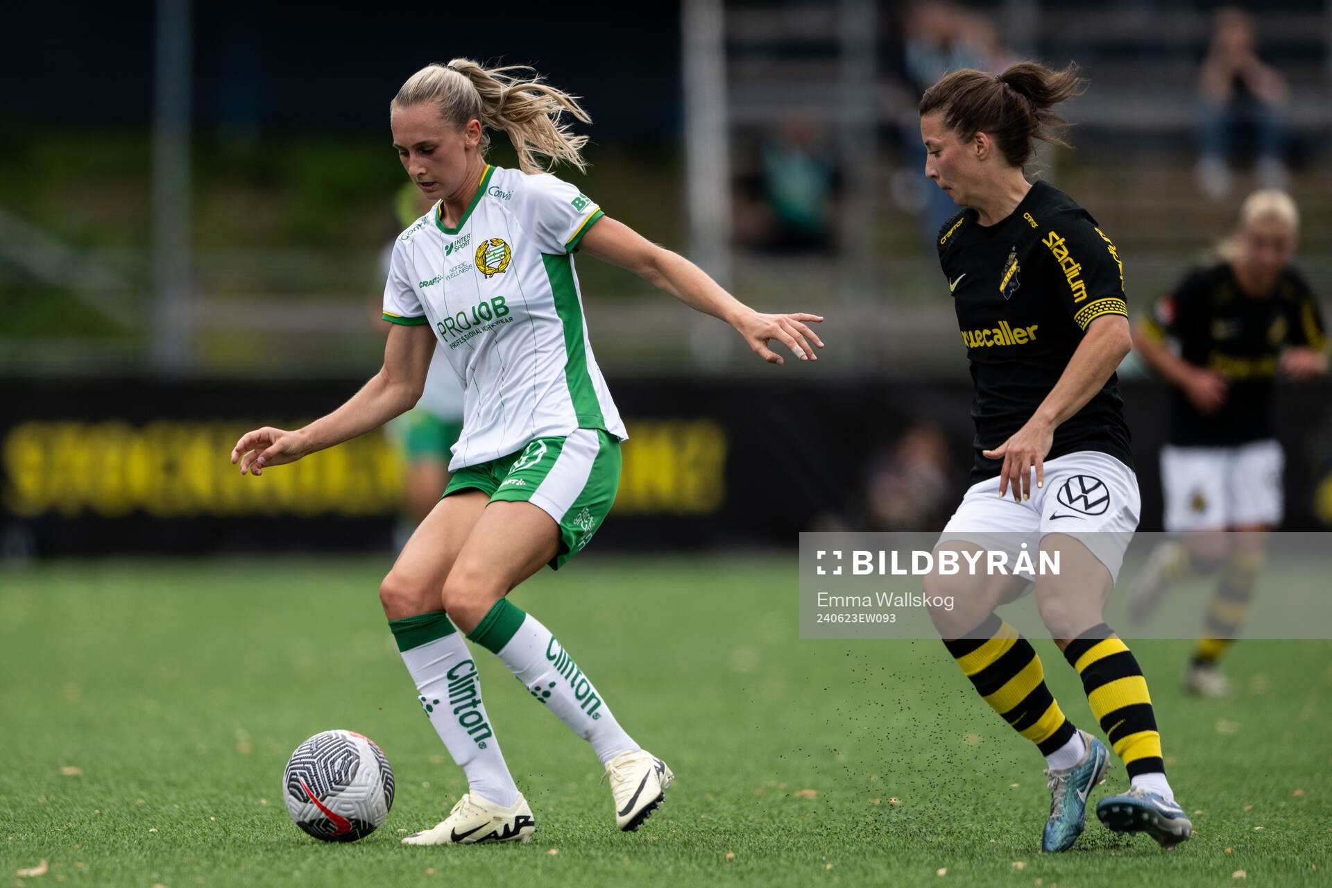 Hammarbys Ellen Wangerheim och AIKs Patricia Fischerova