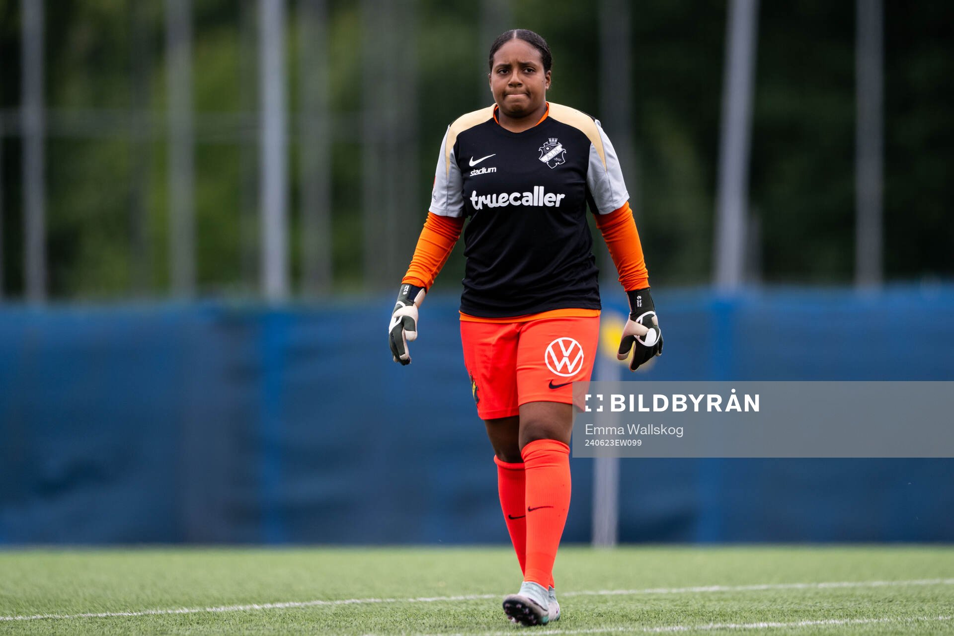 AIKs målvakt Vendela Persbeck inför fotbollsmatchen i Damallsvenskan mellan AIK och Hammarby den 23 juni 2024 i Stockholm. 