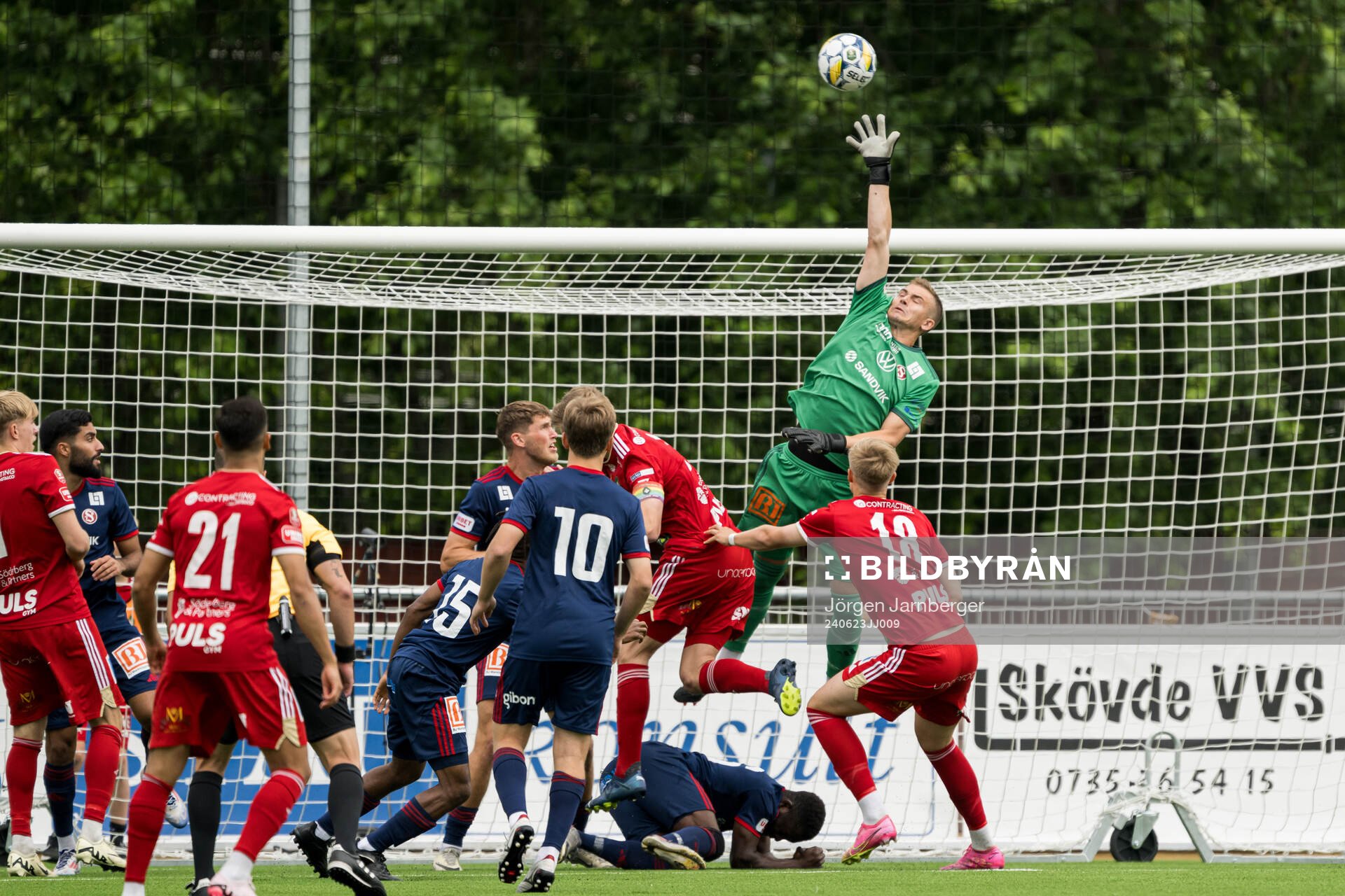 Sandvikens IFs målvakt Felix Jakobsson