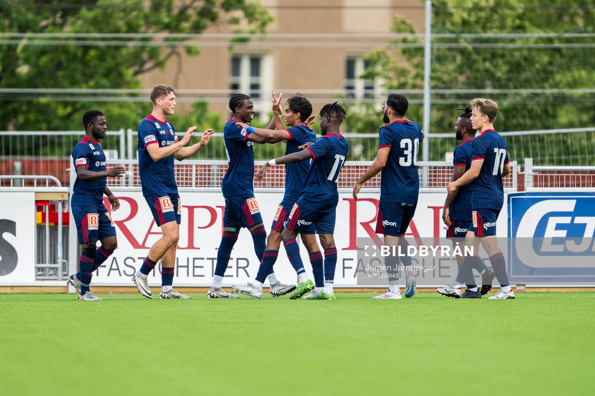 Sandvikens spelare jublar