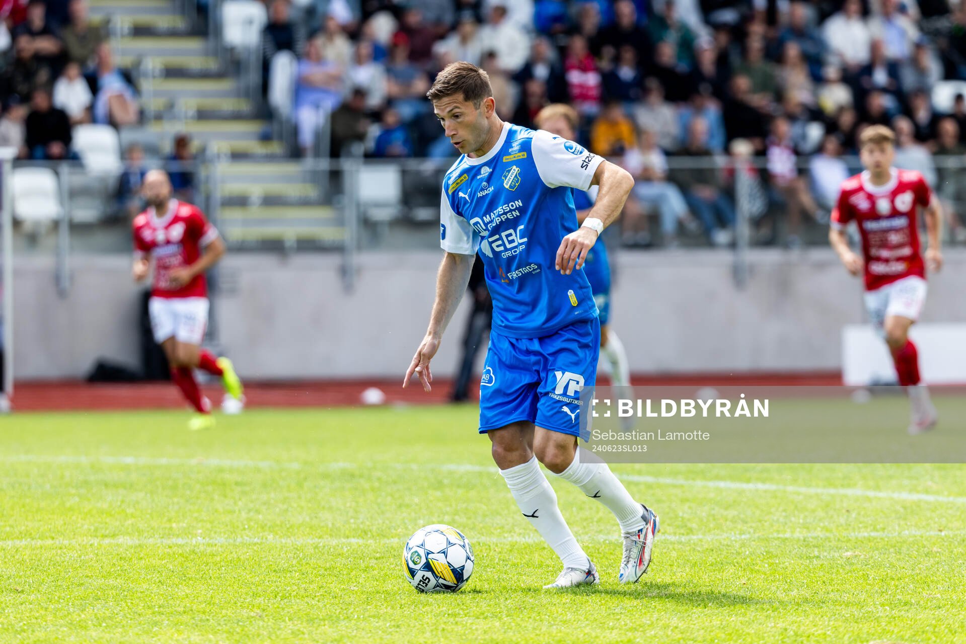 IK Oddevolds Liridon Kalludra under fotbollsmatchen i Superettan mellan IK Oddevold och Degerfors den 23 juni 2024 i Uddevalla. 