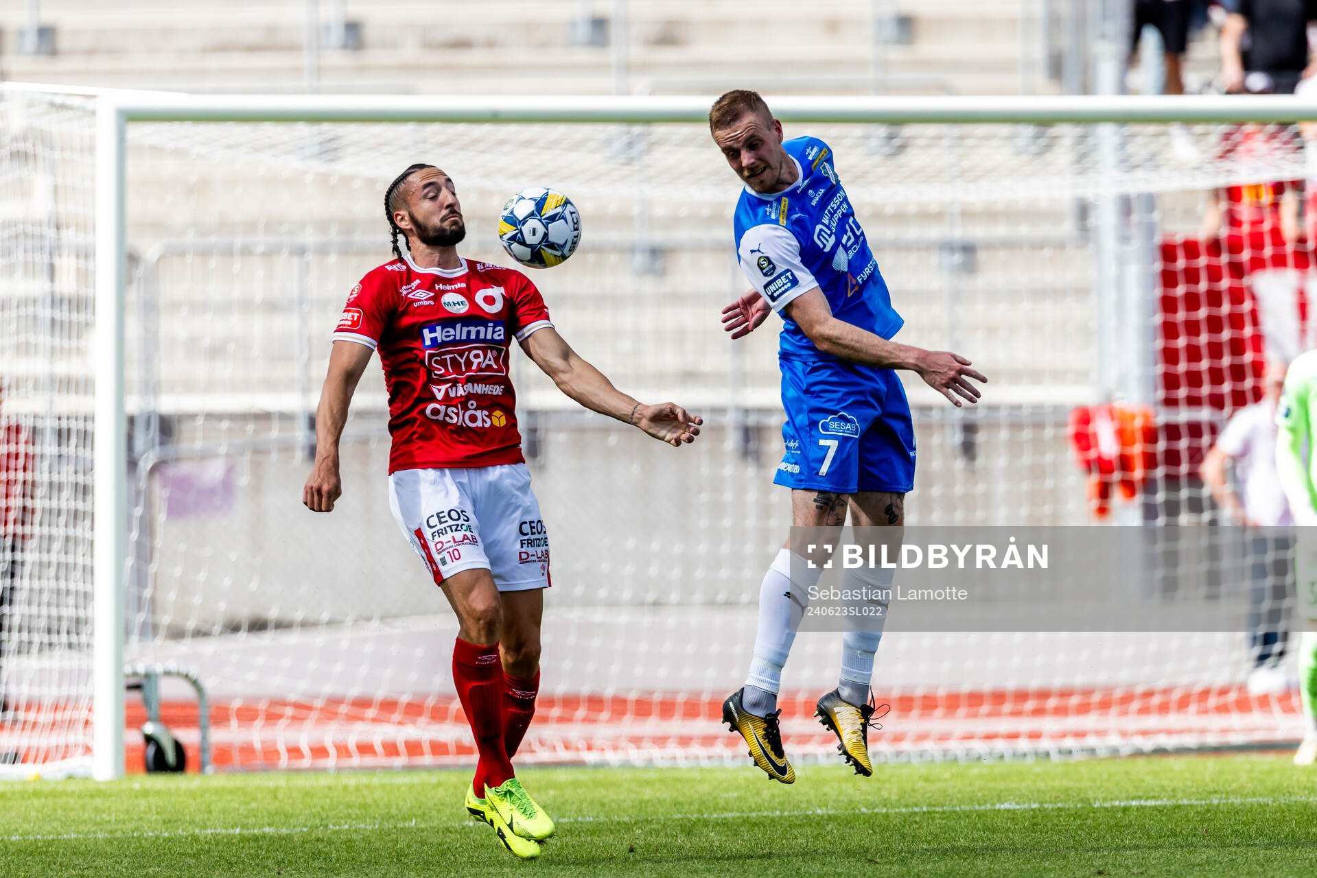 Degerfors Dijan Vukojevic och IK Oddevolds Filip Karlin