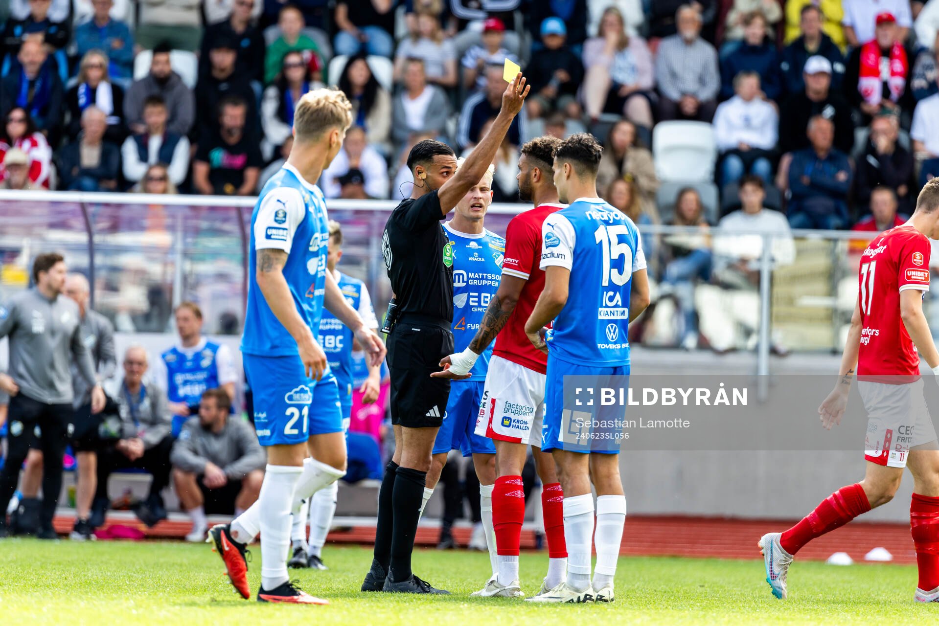 Domare Farouk Nehdi ger Degerfors Bernardo Gil Coutinho