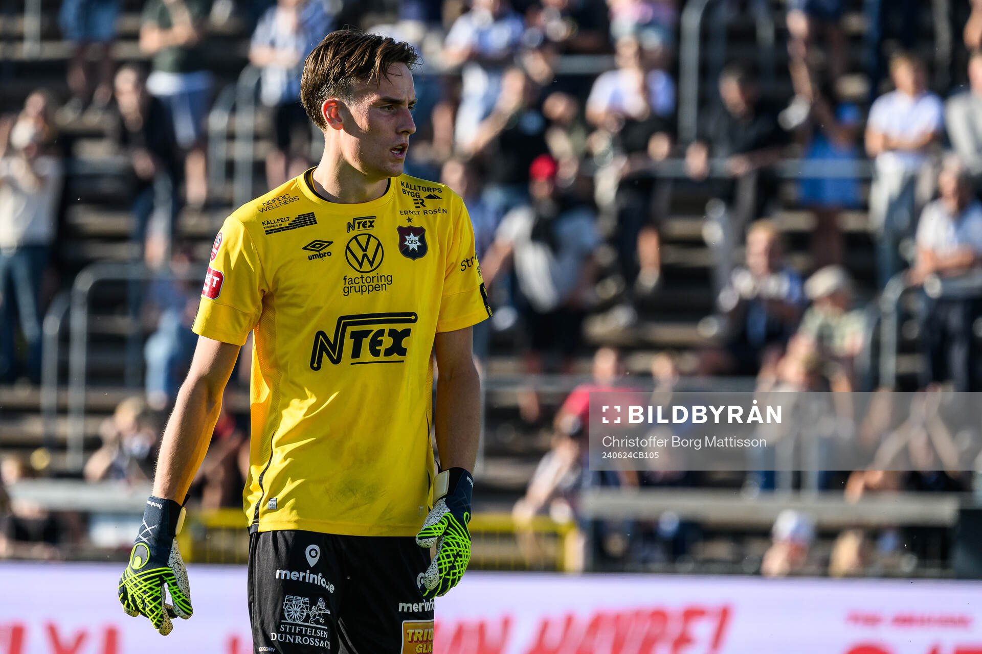 Örgrytes målvakt Hampus Gustafsson deppar