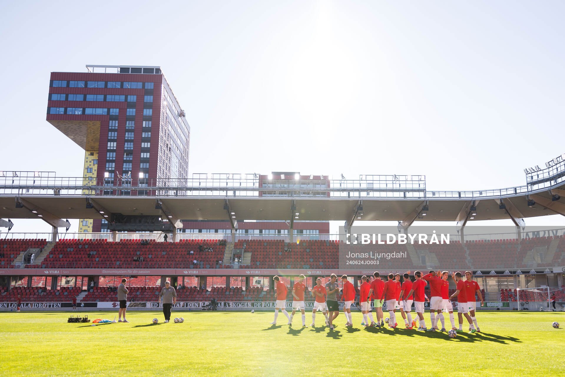 Helsingborgs spelare värmer upp