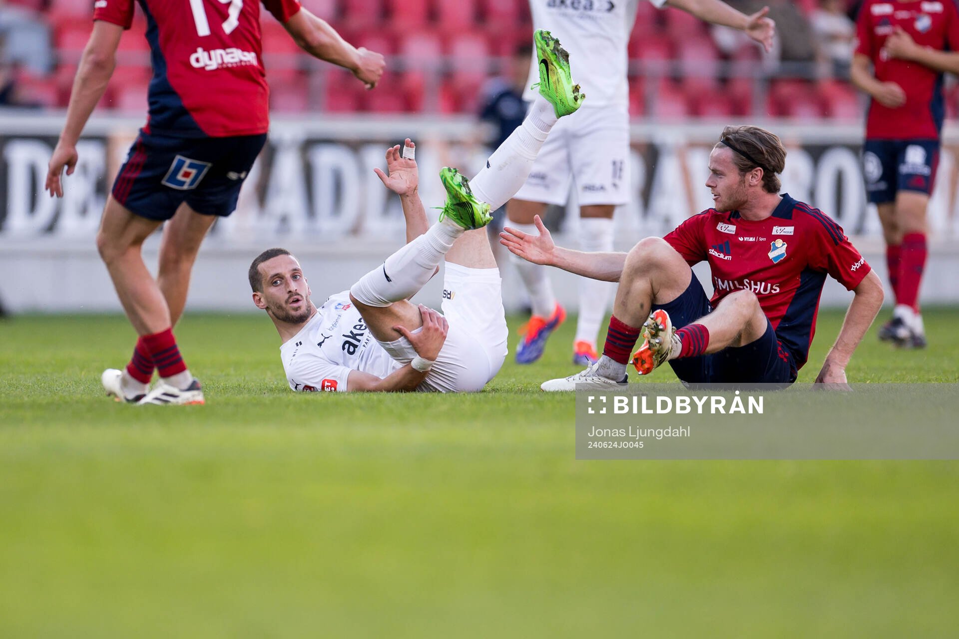 Helsingborgs Arian Kabashi och Östers Daniel Ljung