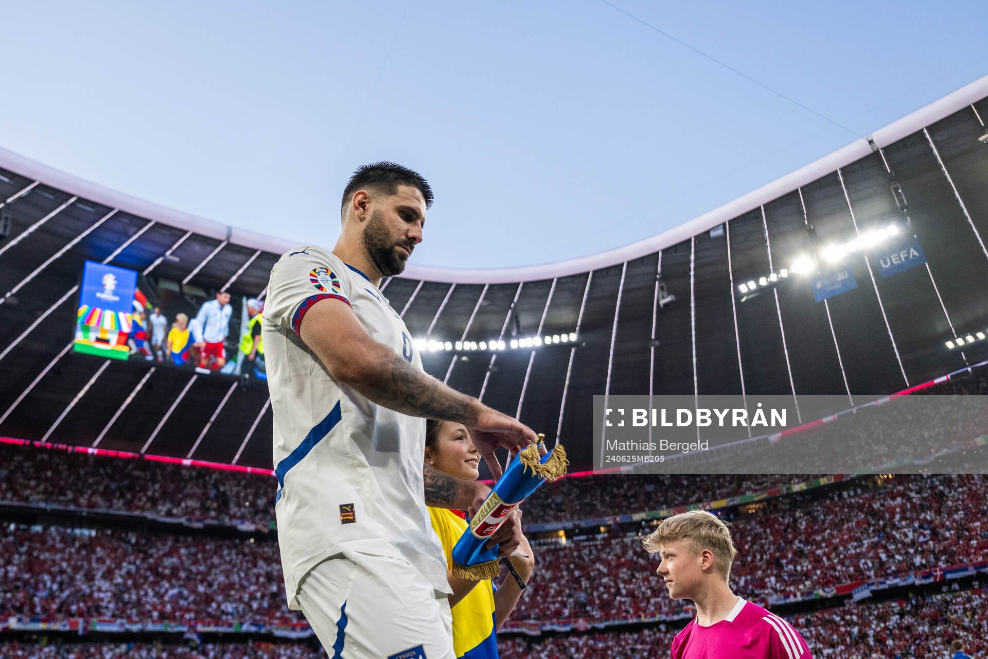 Aleksandar Mitrovic of Serbia enters the pitch