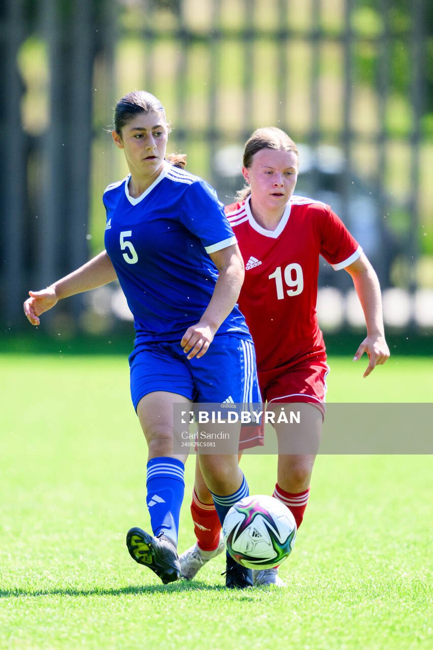 Isabelle Kashani, AIK FF och Fanny Nilsson, Själevads IK