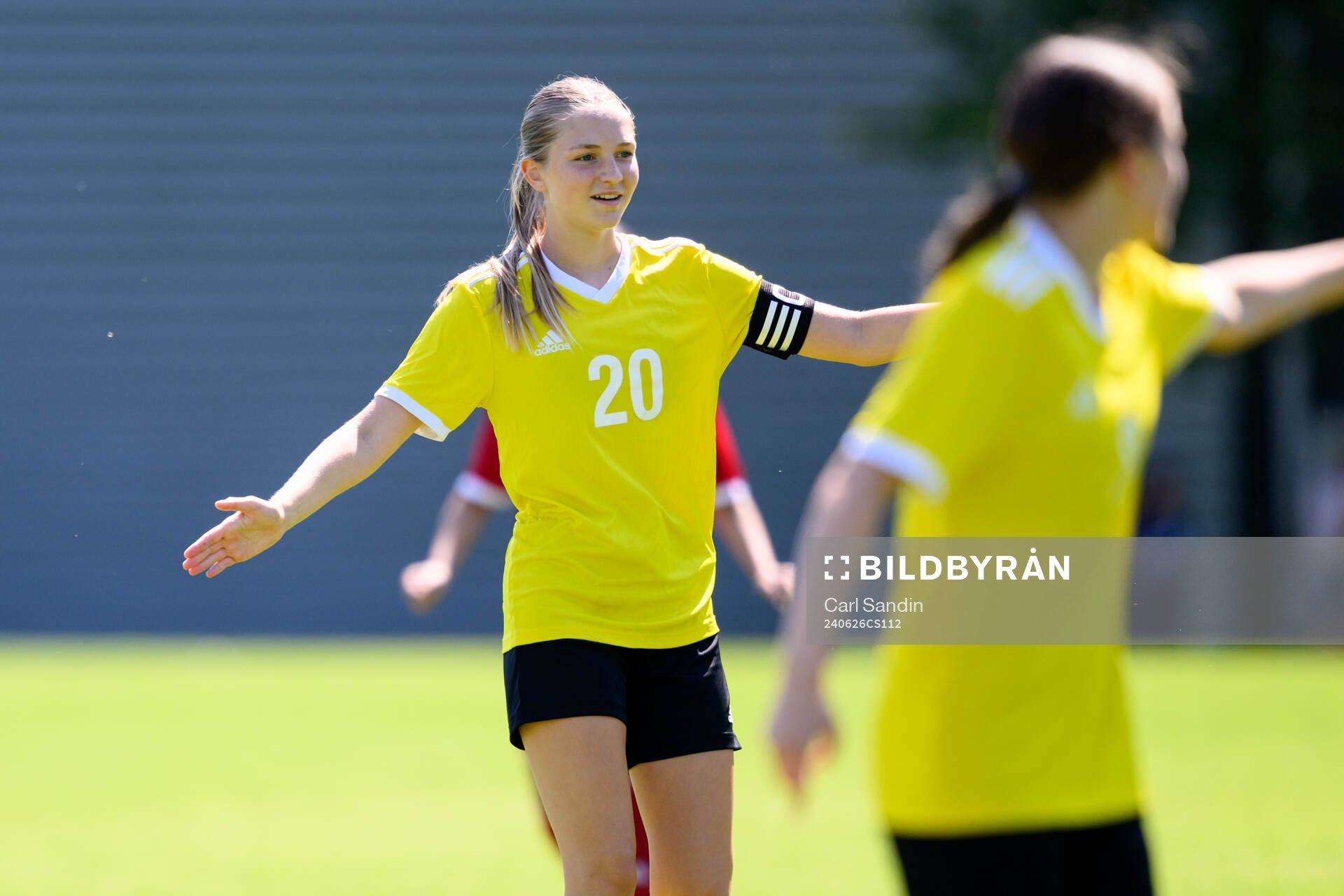 Stina Hestholm, Västerviks damfotboll IF jublar