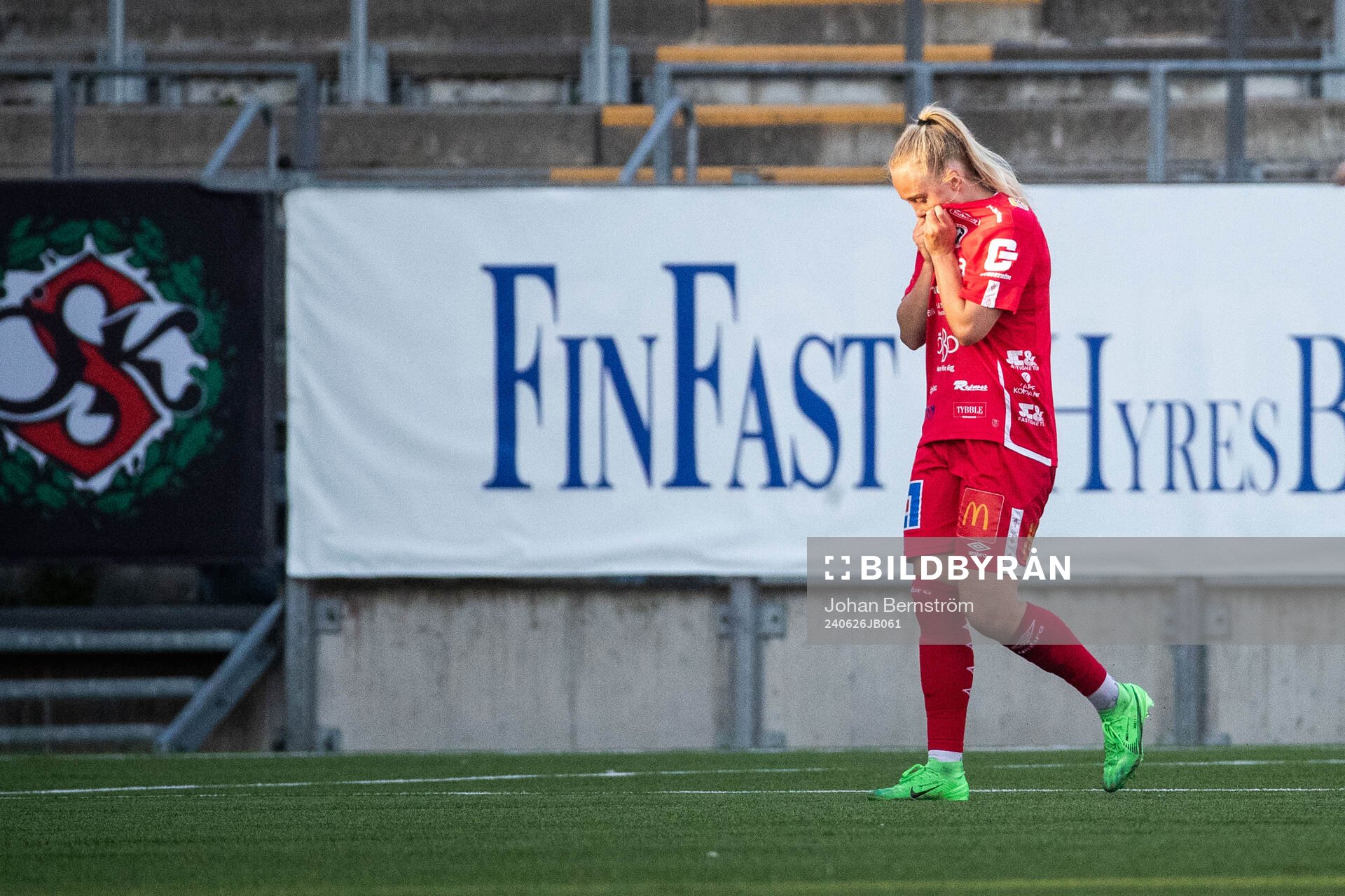 KIF Örebros Molly Johansson deppar