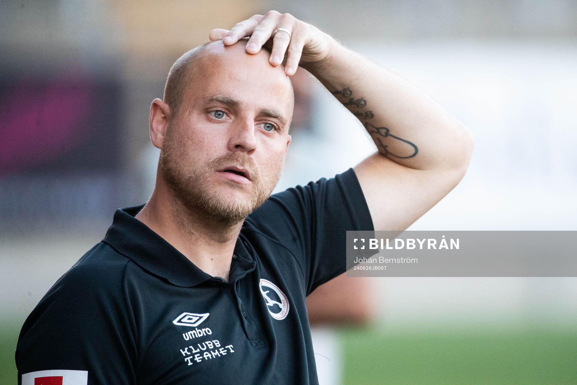 KIF Örebros tränare Rickard Johansson deppar
