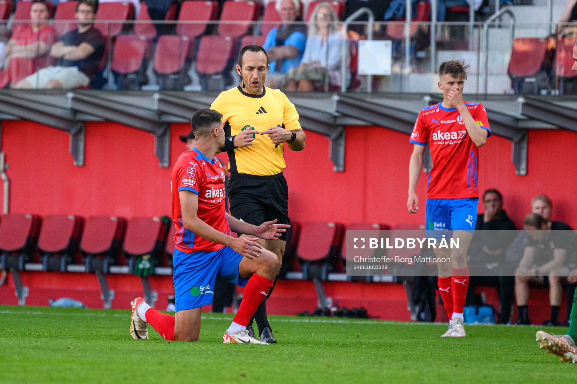 Helsingborgs Amar Muhsin och Domare Kaspar Sjöberg