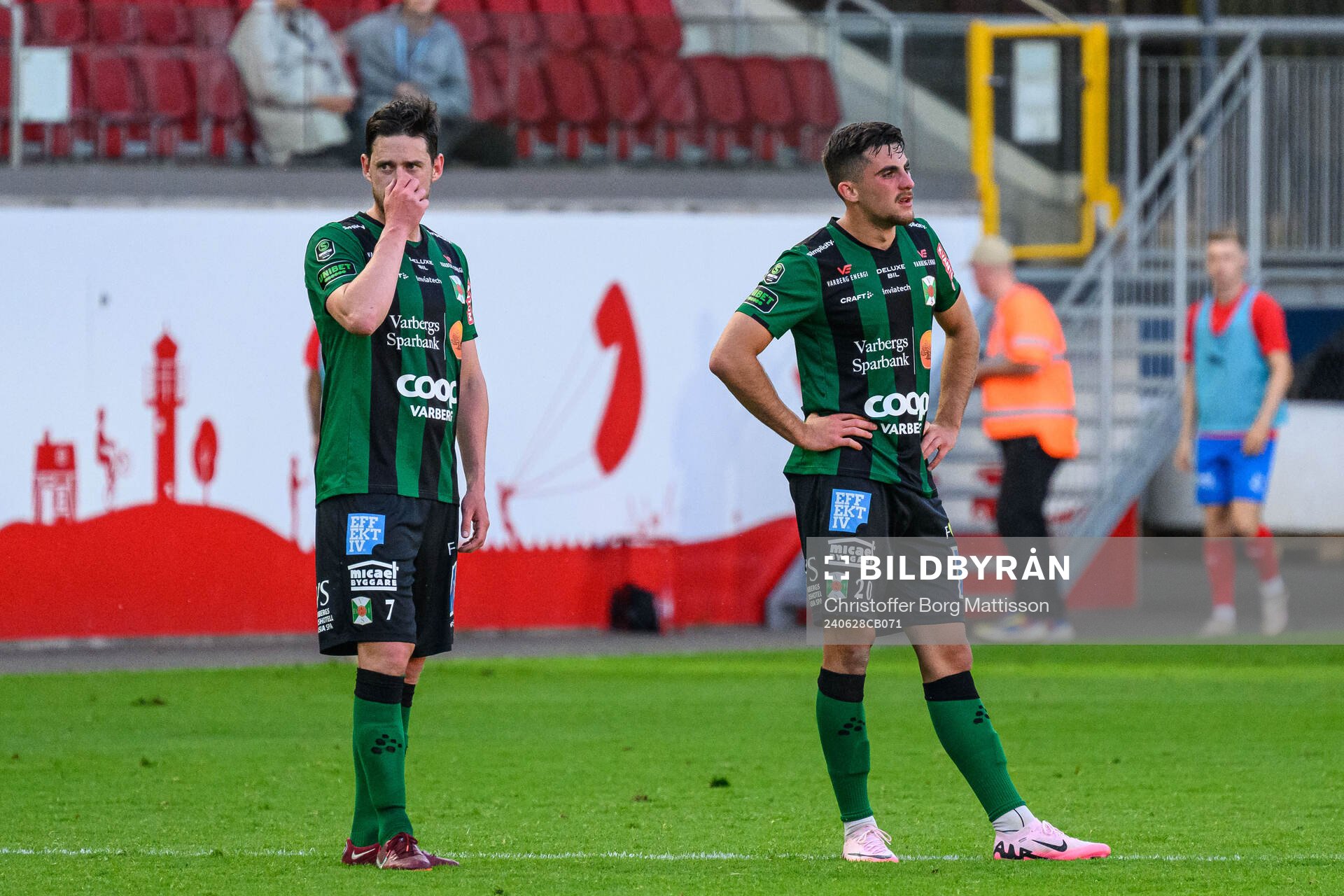Varbergs Robin Tranberg och Aulon Bitiqi deppar