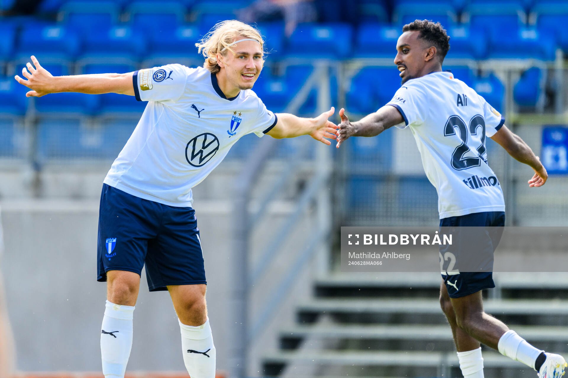 Malmö FFs Sebastian Nanasi och Taha Abdi Ali