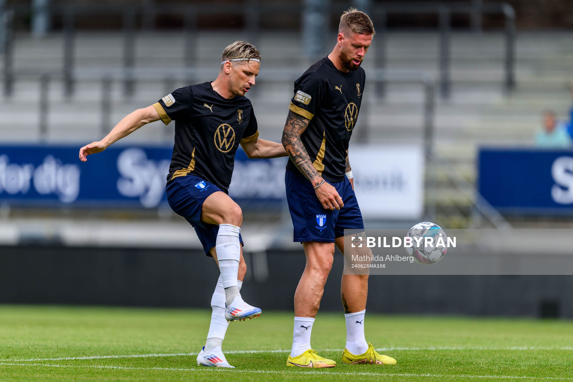 Malmö FFs Jens Stryger Larsen och Pontus Jansson