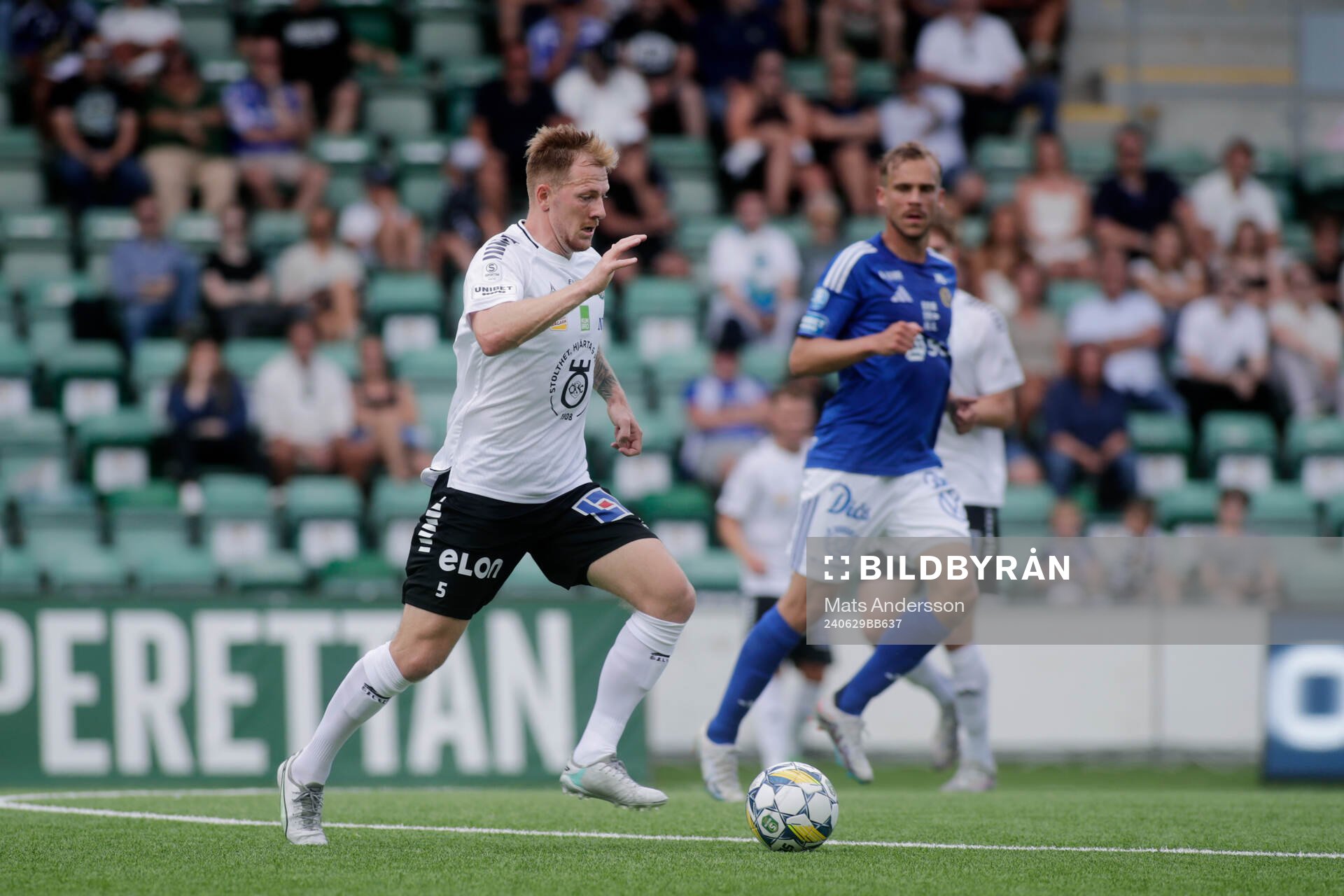 Örebros Jesper Modig och GIF Sundsvalls Pontus Engblom