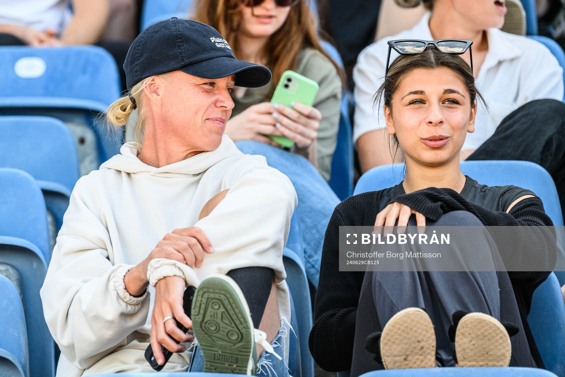 FC Rosengårds Caroline Seger och Mikaela Stojanovska på