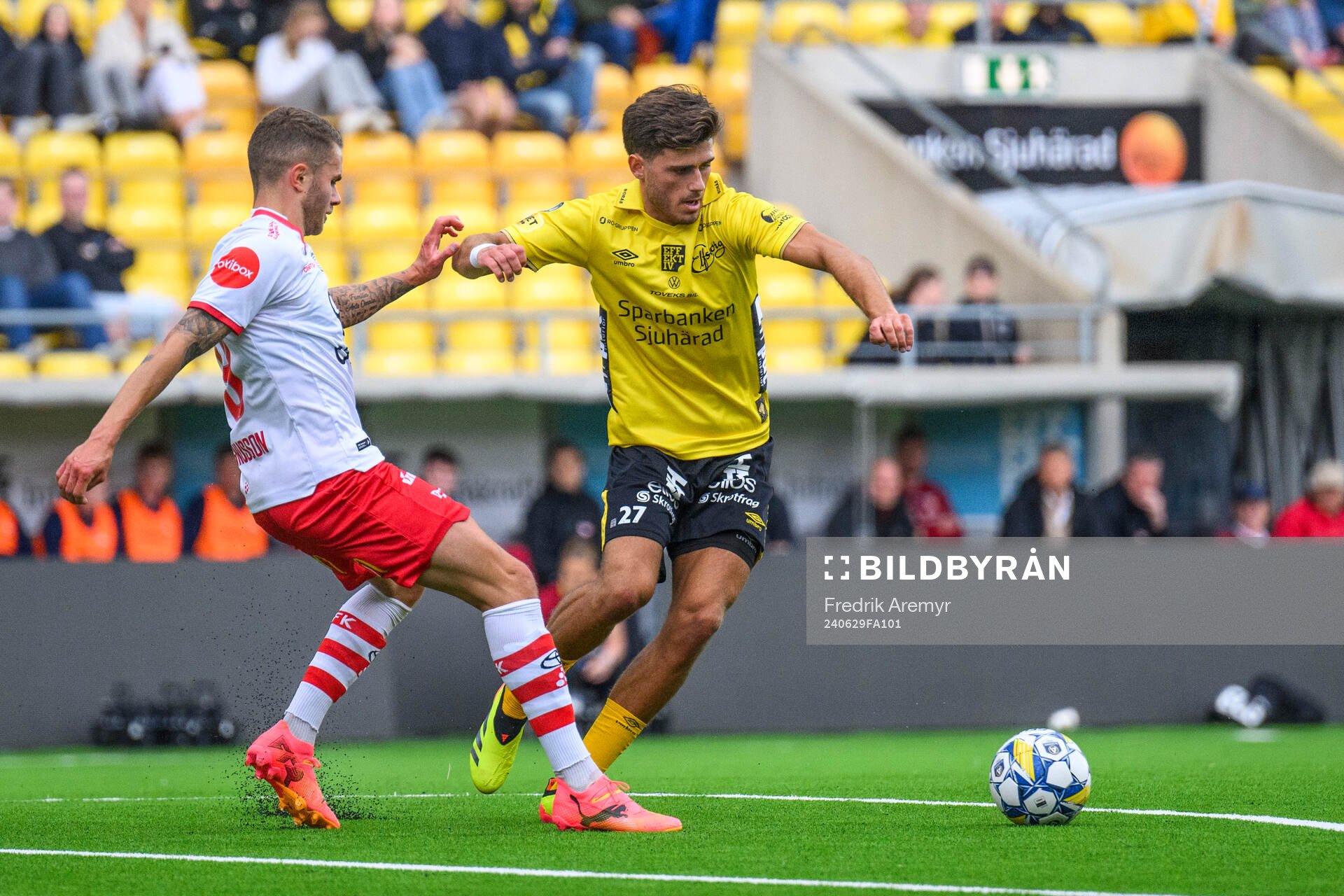 Fredrikstads Brage Skaret och Elfsborgs Besfort Zeneli