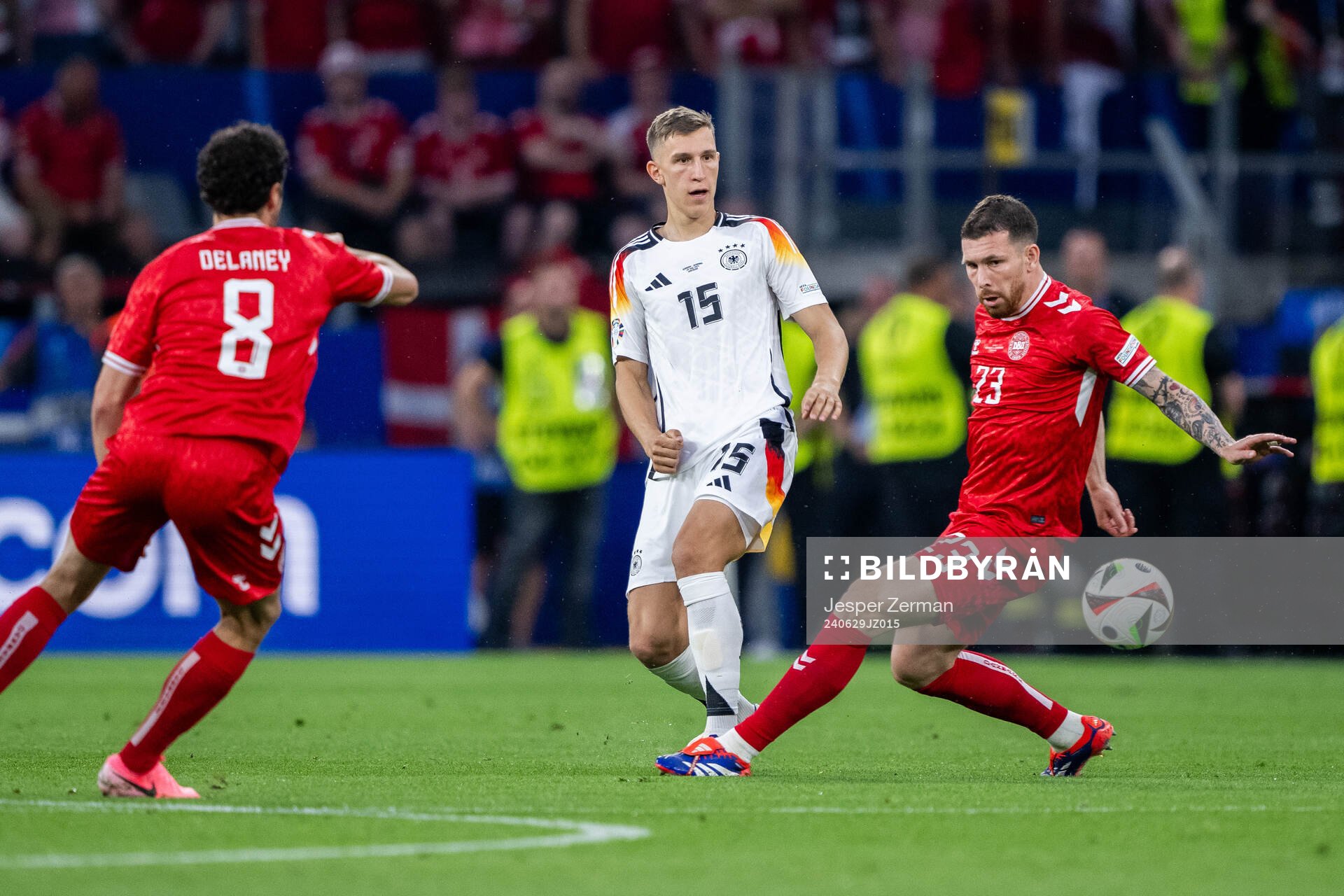 Nico Schlotterbeck of Germany and Pierre-Emilie Højbjerg