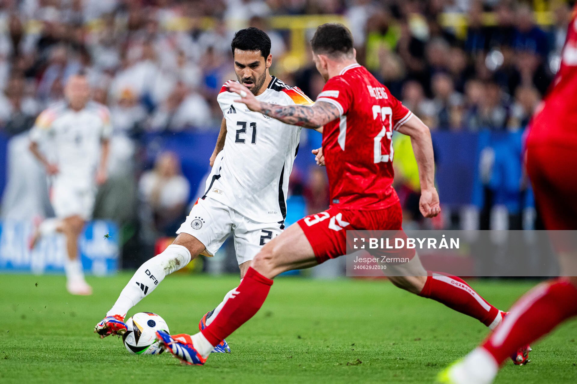 Ilkay Gundogan of Germany and Pierre-Emilie Højbjerg of