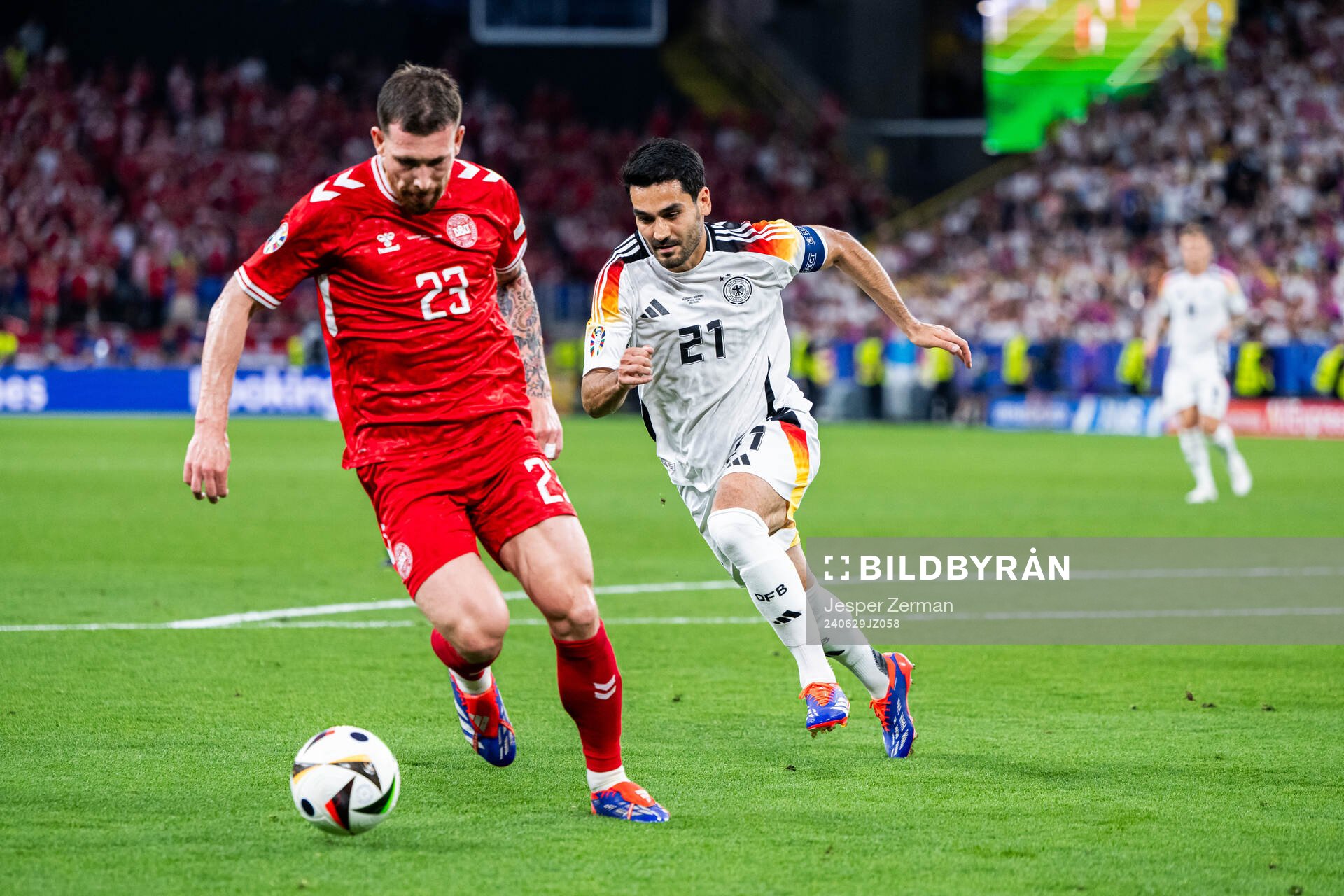 Pierre-Emilie Højbjerg of Denmark and Ilkay Gundogan of Germany during the UEFA Euro 2024 Football Championship round of 16 match between Germany and Denmark on June 29, 2024 in Dortmund.