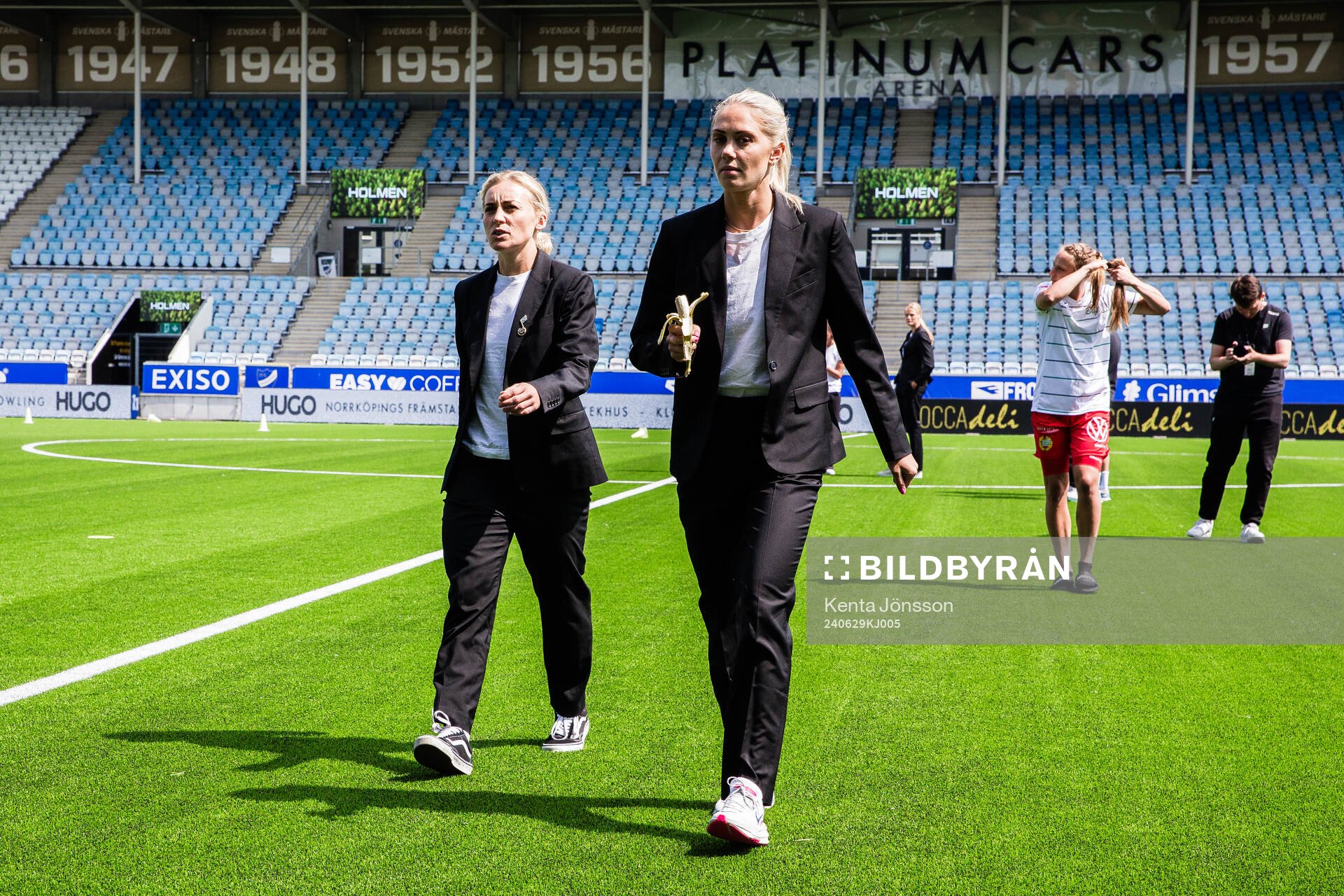 Hammarbys Ellen Gibson och Alice Carlsson