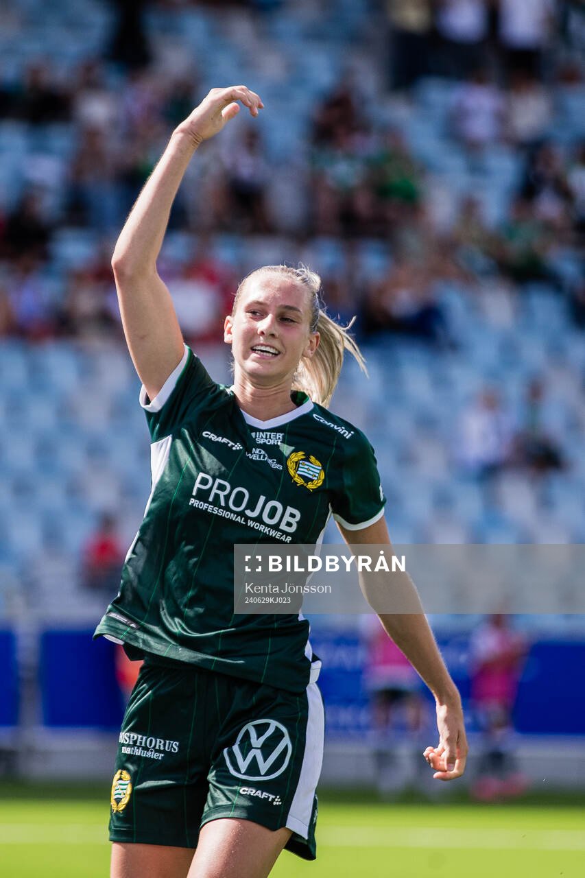 Hammarbys Ellen Wangerheim jublar