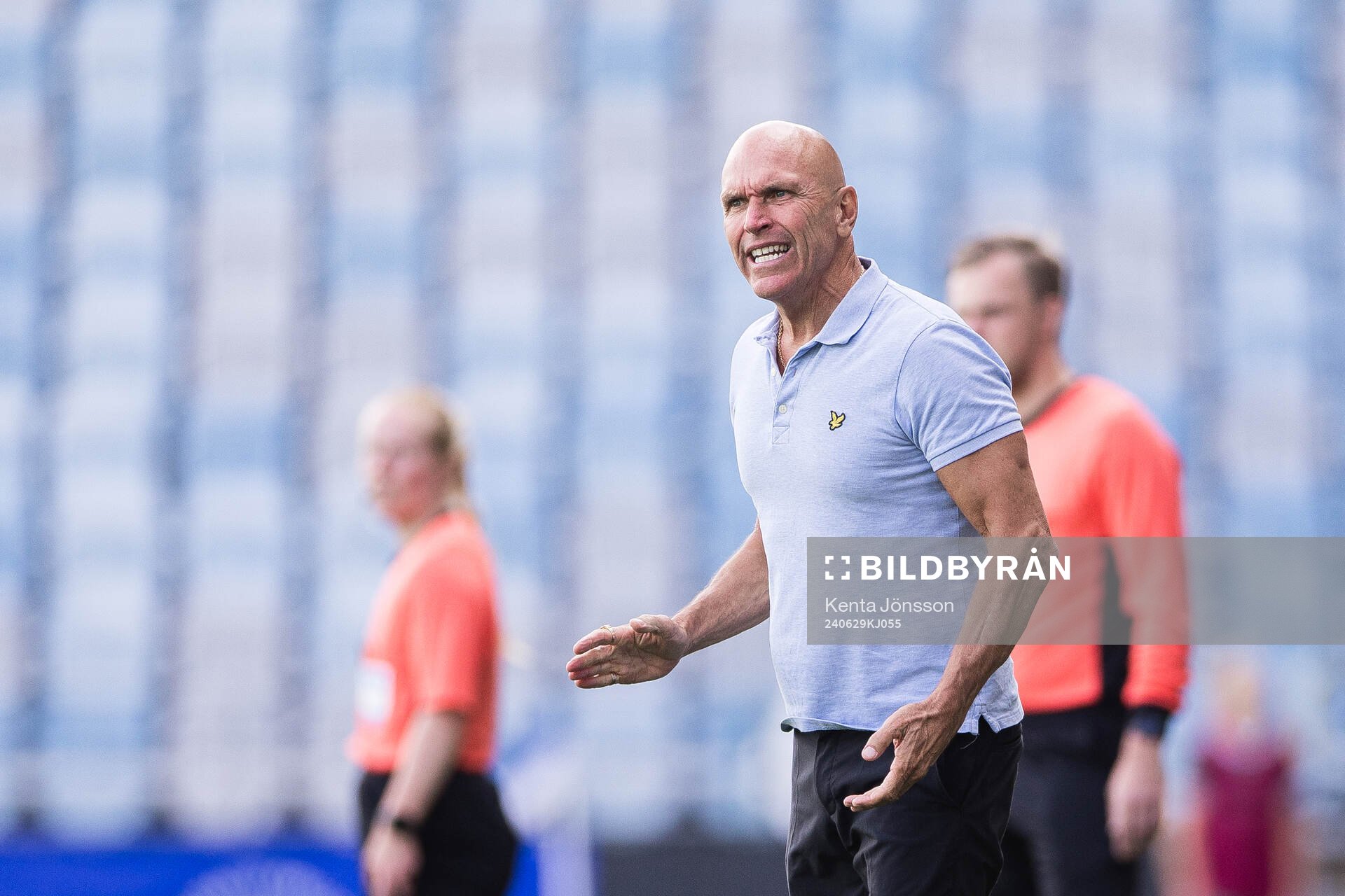 IFK Norrköpings manager Tor-Arne Fredheim reagerar