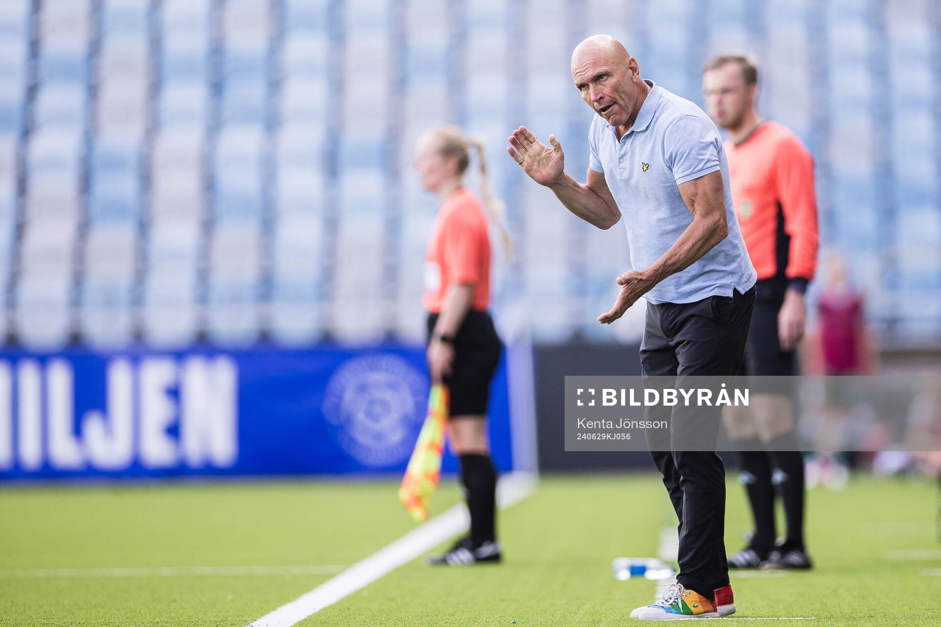 IFK Norrköpings manager Tor-Arne Fredheim reagerar