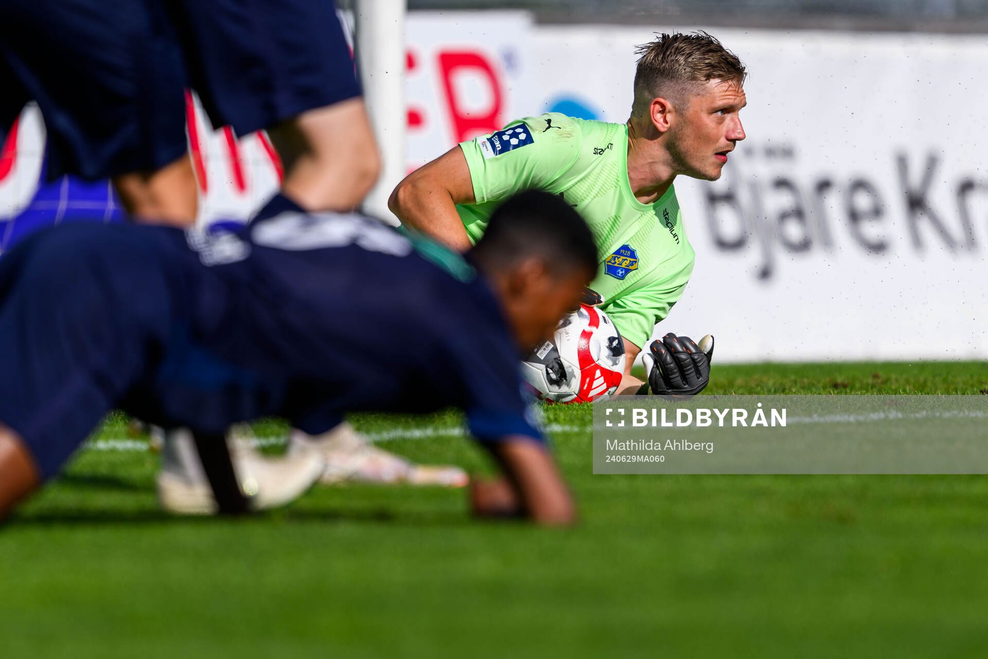 Och Eskilsminnes målvakt Philip Mårtensson