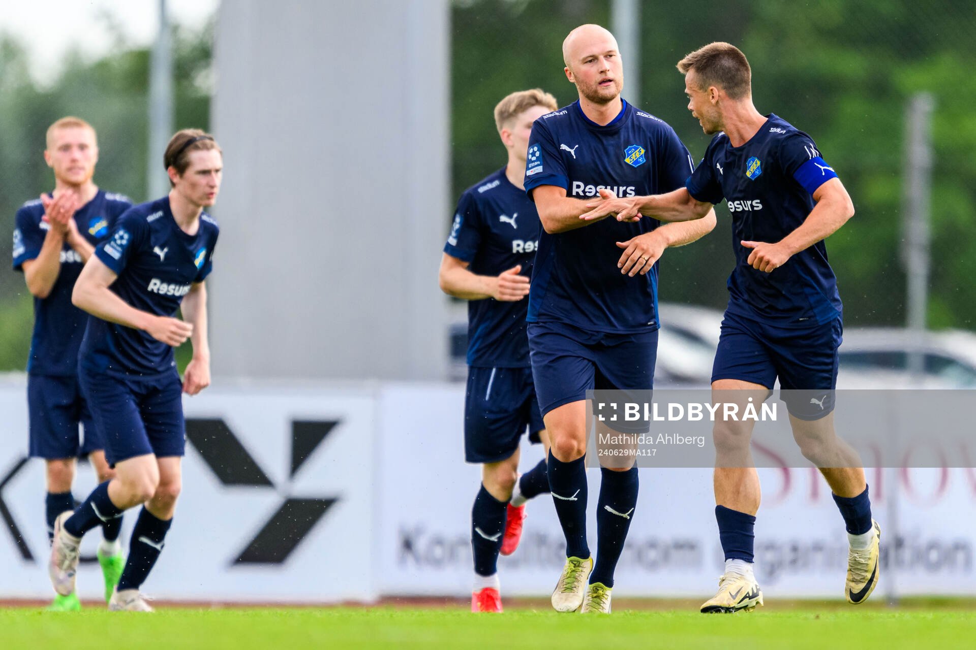 Eskilsminnes Christian Ljungberg och Lucas Ohlander jublar