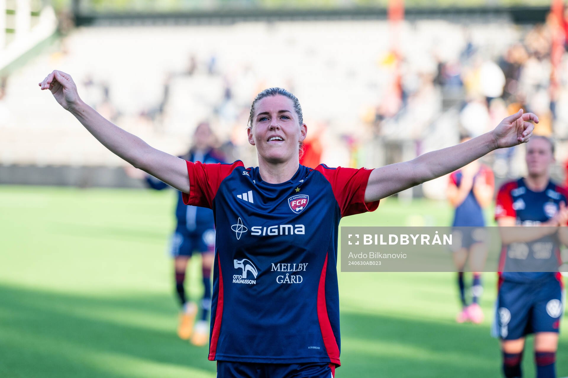 FC Rosengårds Olivia Schough jublar