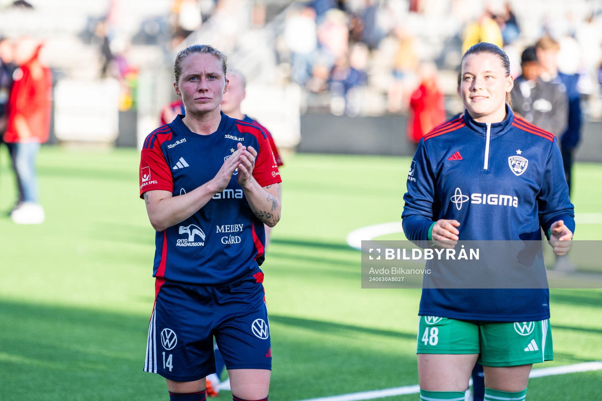 FC Rosengårds Emilia Larsson och målvakt Disa Hellwig