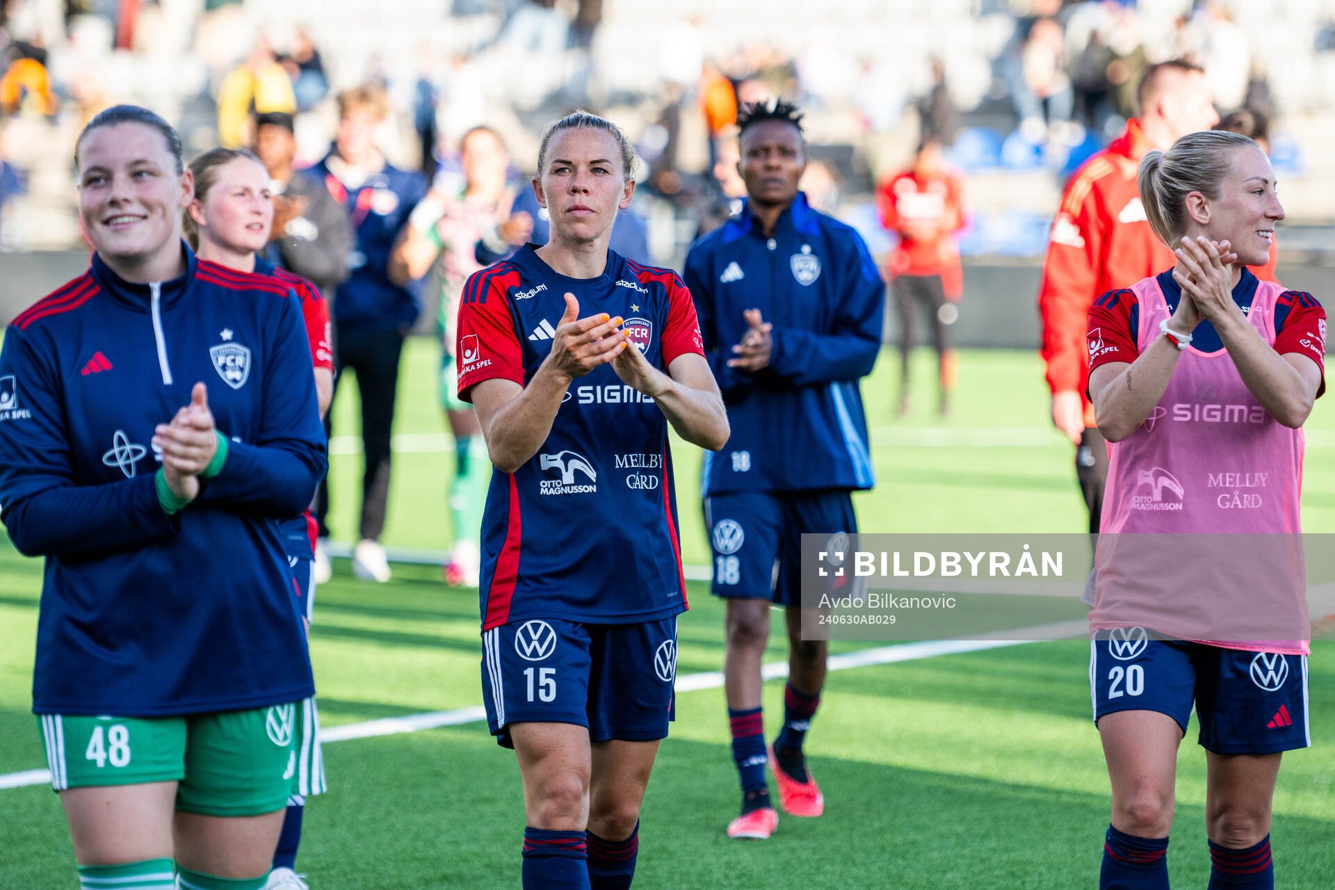 FC Rosengårds Jessica Wik jublar efter slutsignalen under fotbollsmatchen i Damallsvenskan mellan FC Rosengård och Trelleborg den 30 juni 2024 i Malmö.