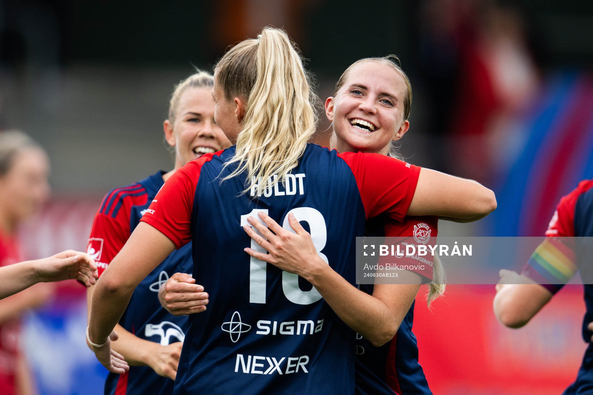 FC Rosengårds Ria Noora Minerva Öling och Olivia Holdt