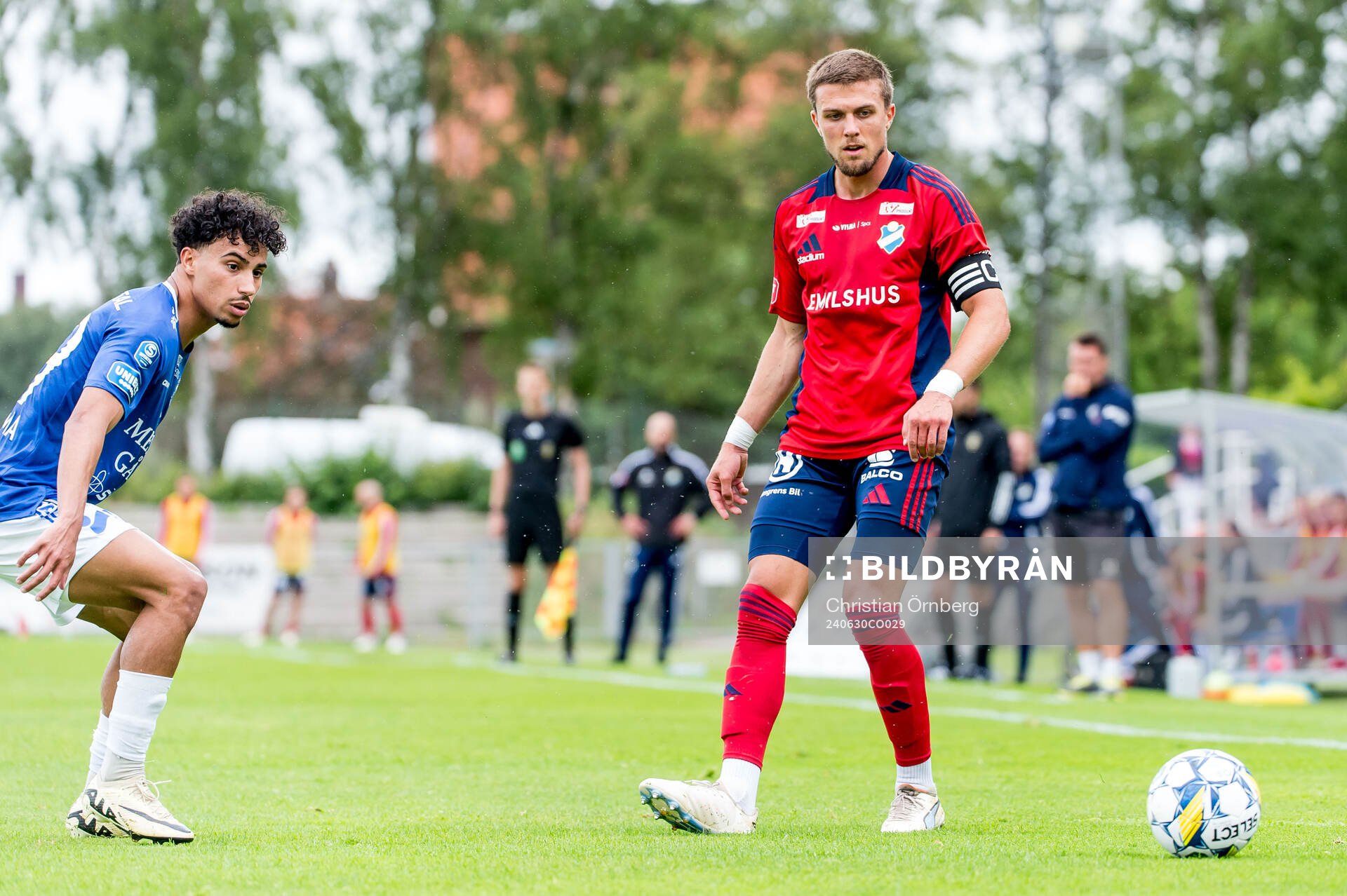 Trelleborgs Othmane Salama och Östers Ivan Kricak