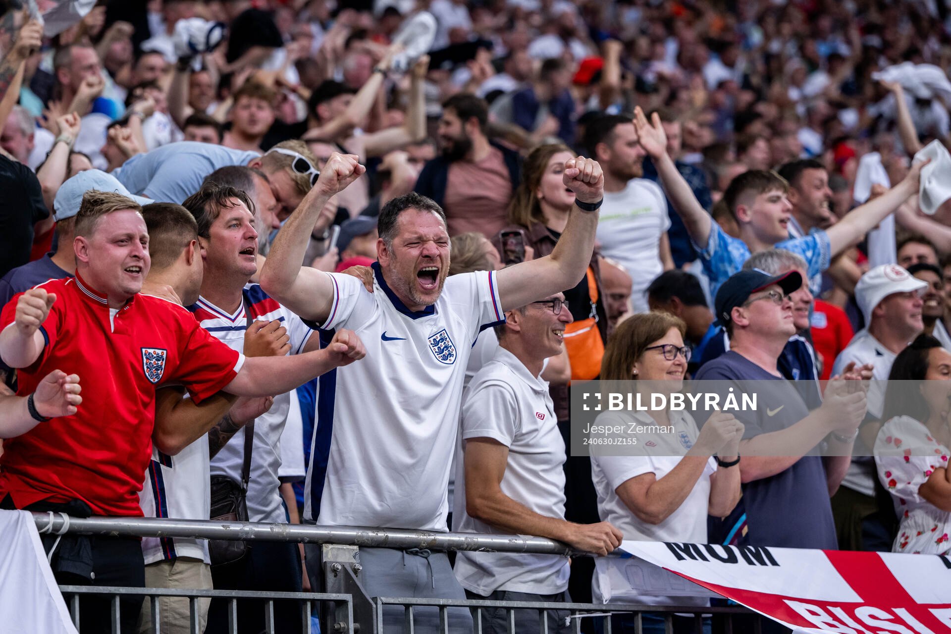 Supporters of England celebrate